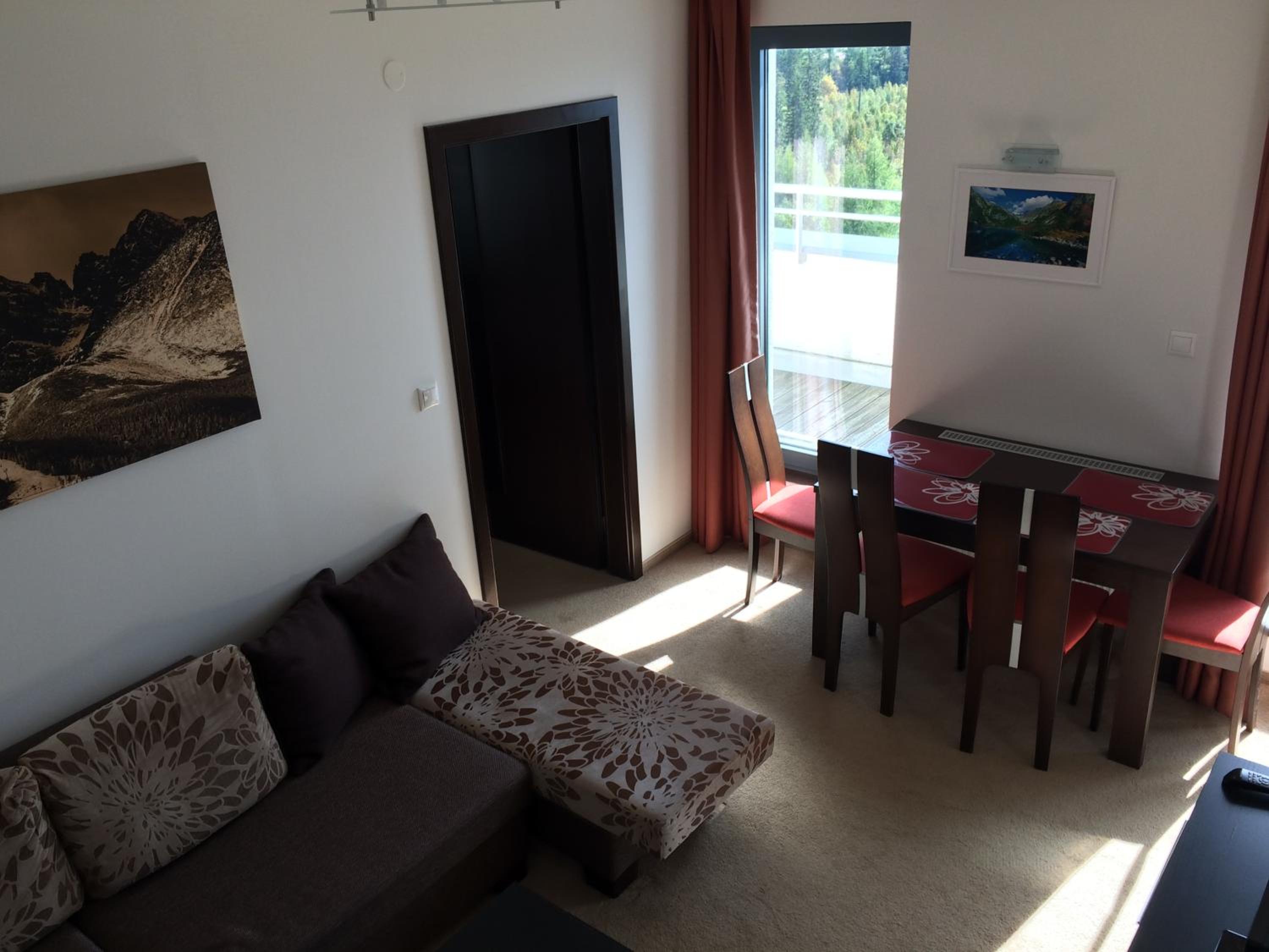 One-Bedroom Apartment - Photo 16