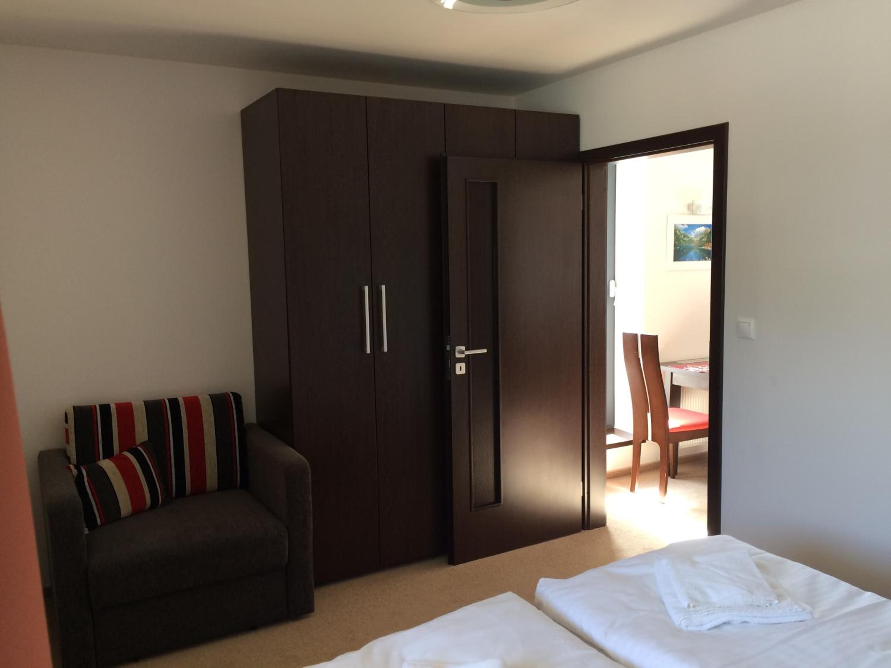 One-Bedroom Apartment - Photo 18