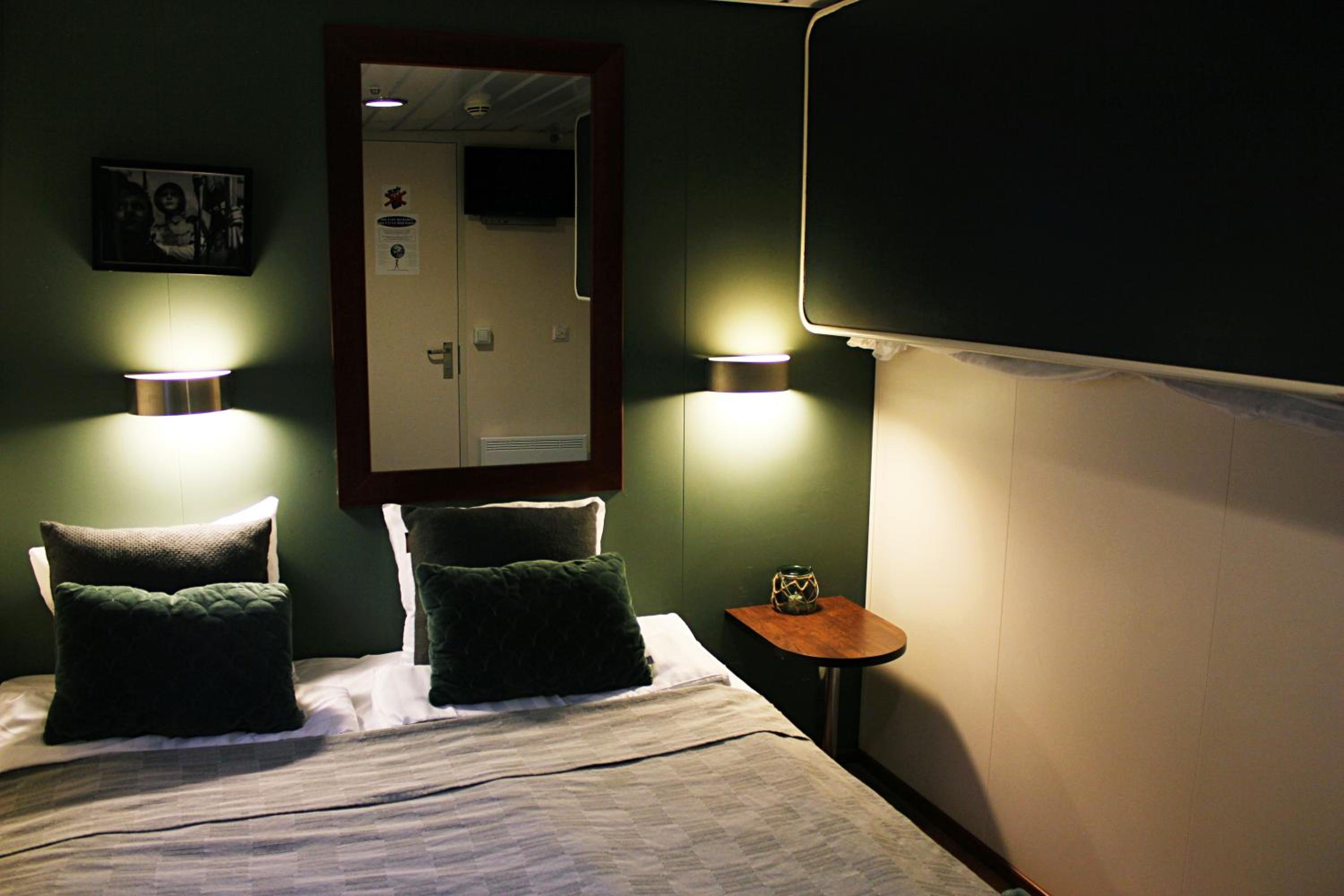 Double Room - No Pets - Photo 7