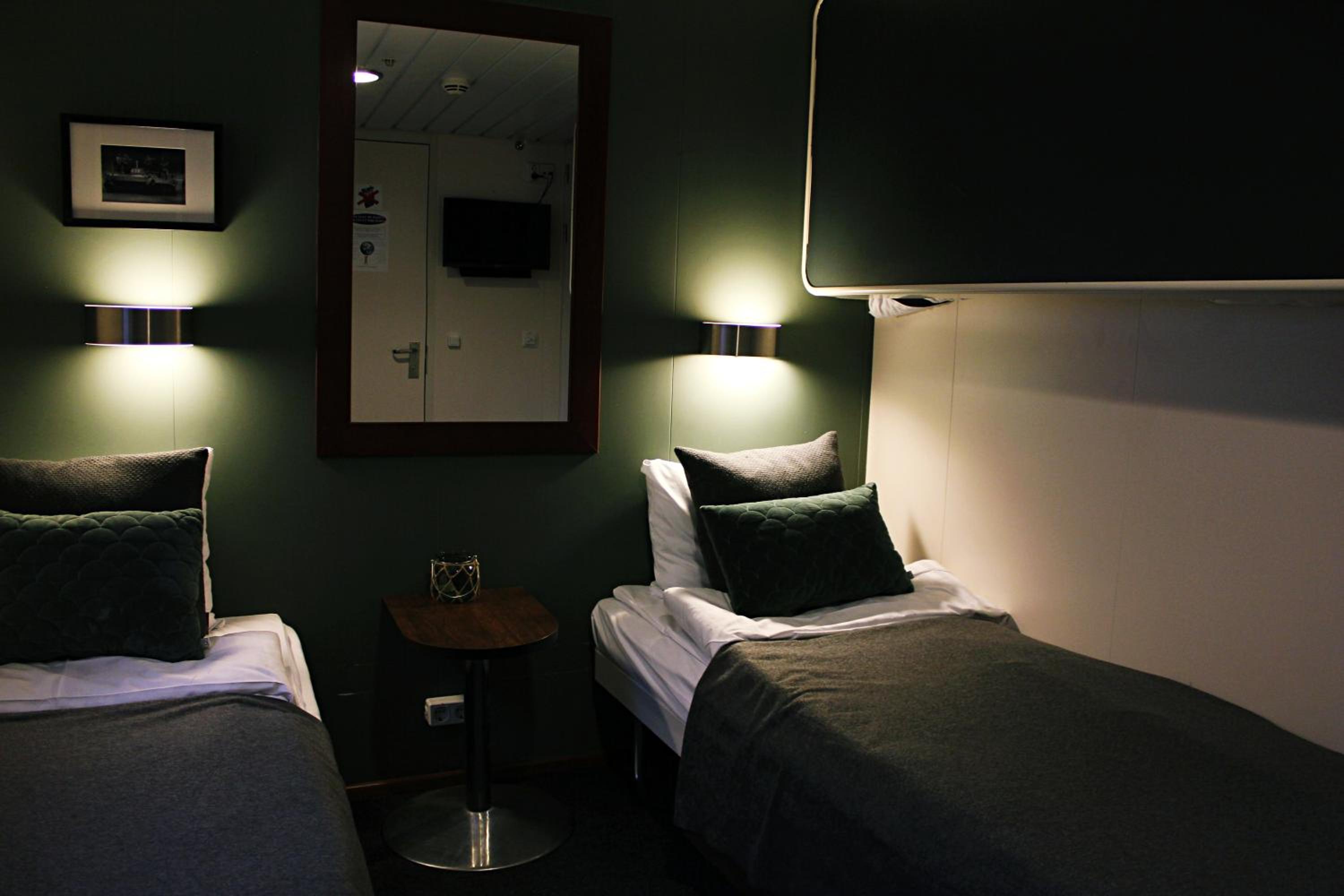Twin Room - No Pets - Photo 5