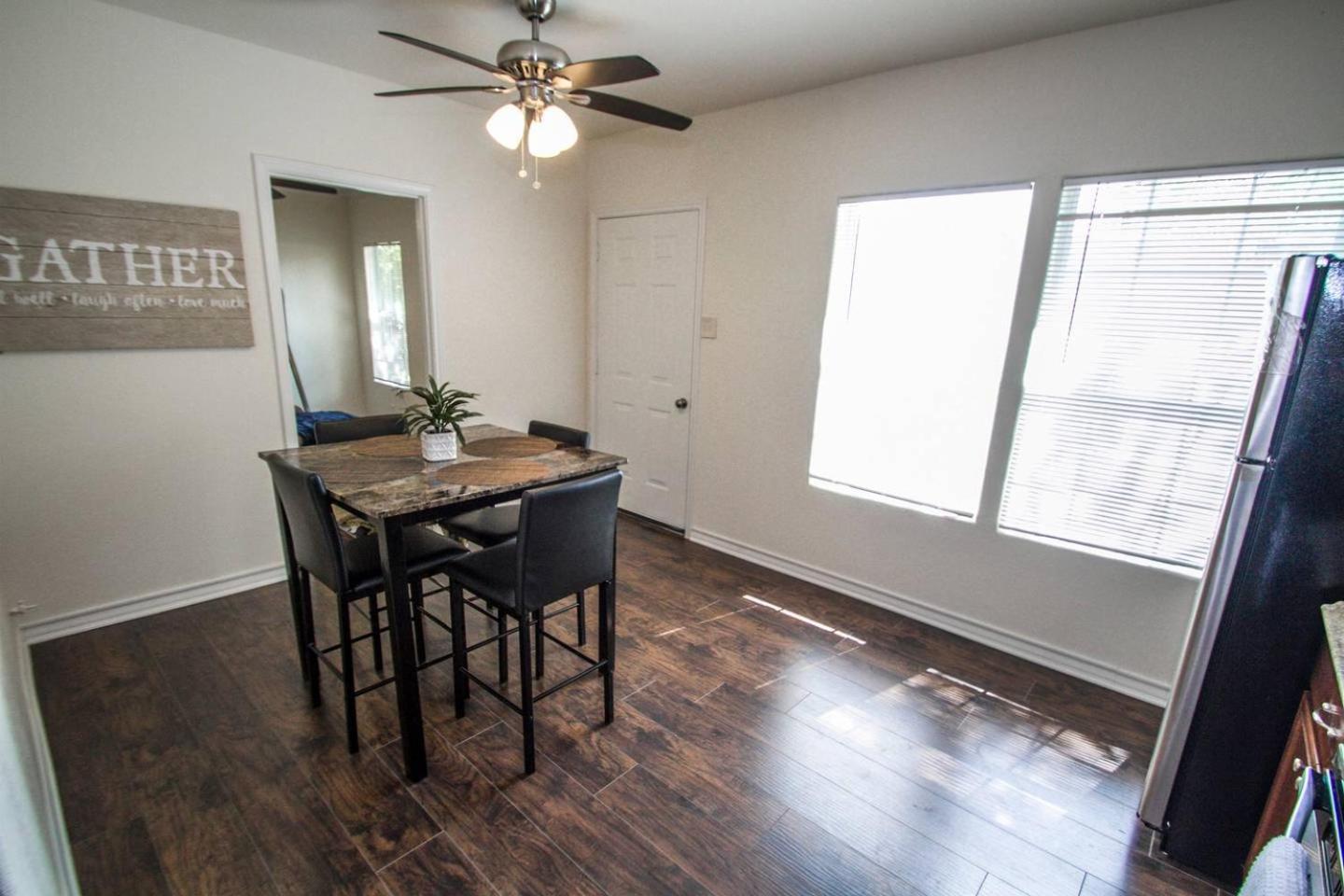 Two-Bedroom Apartment - Photo 5