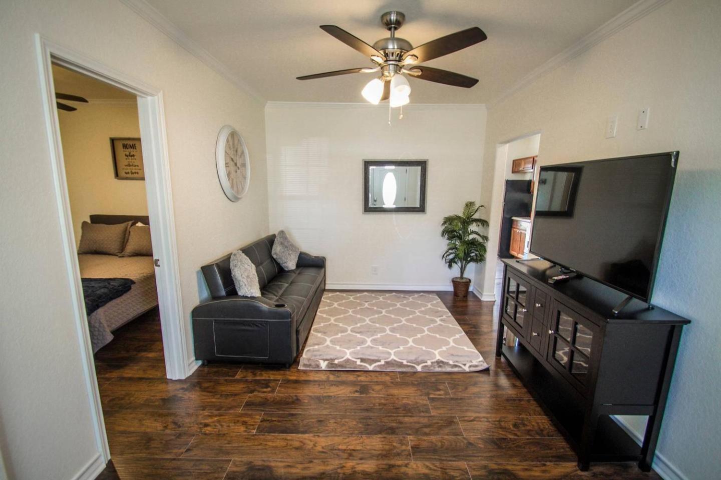Two-Bedroom Apartment - Photo 13