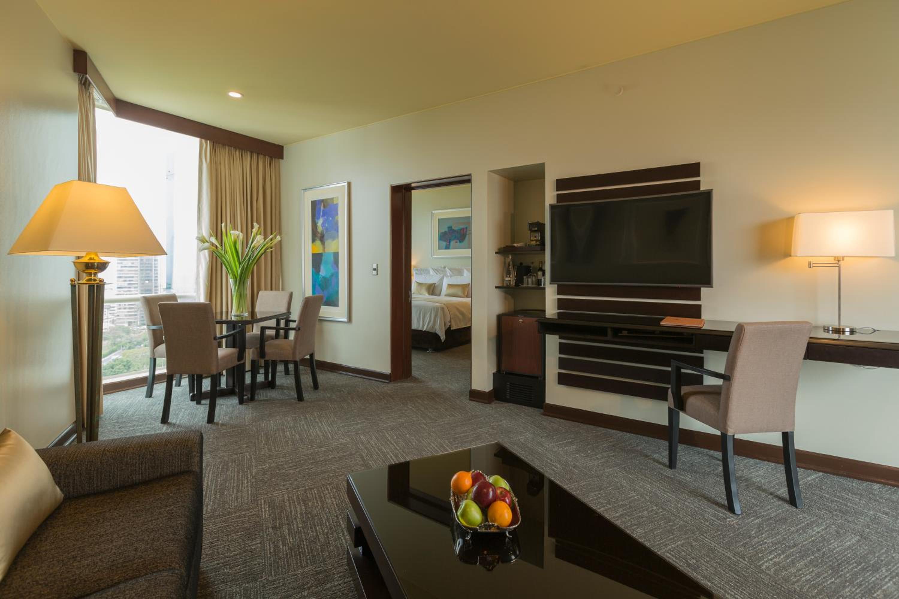 Senior Suite - Photo 11