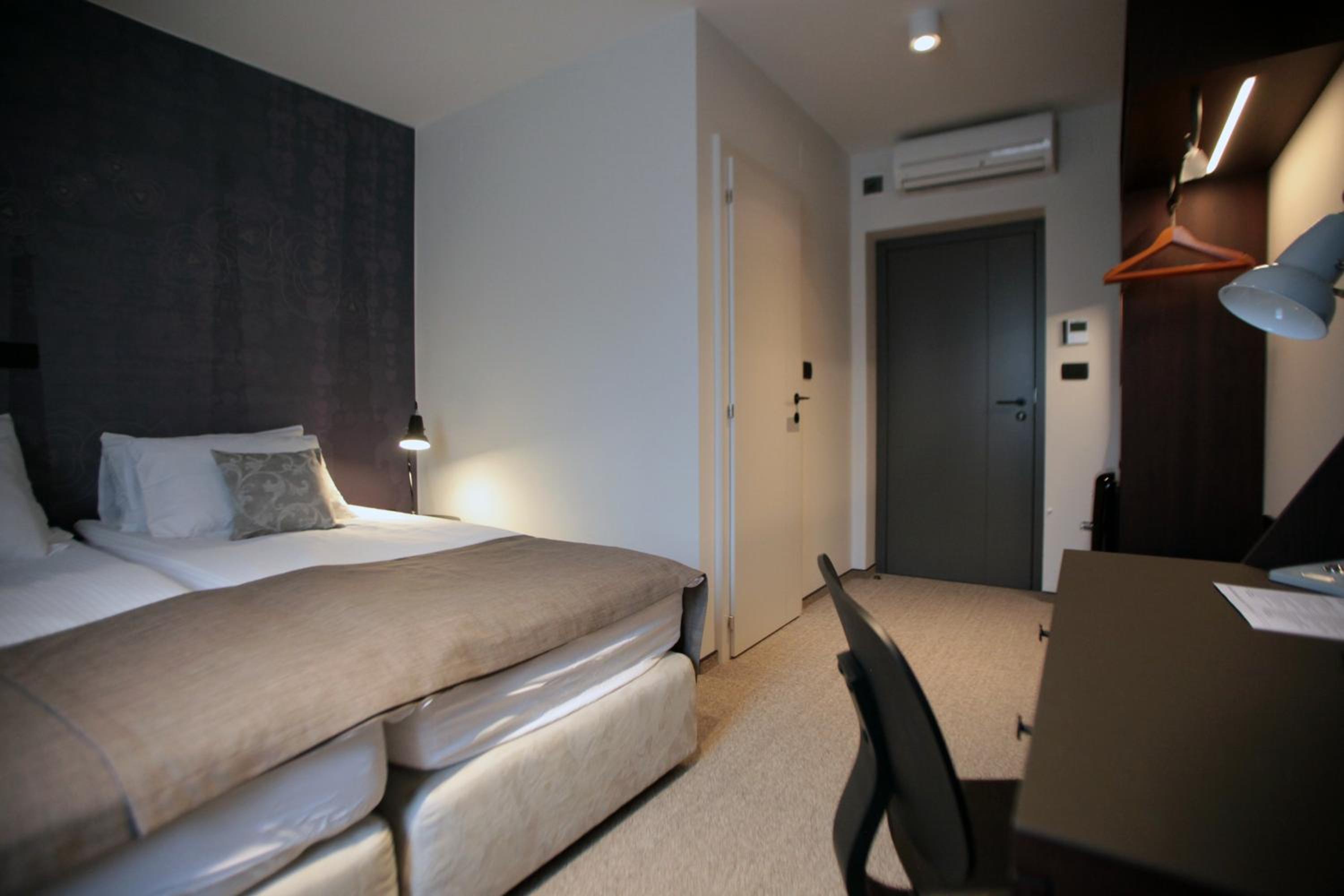 Comfort Double or Twin Room - Photo 9