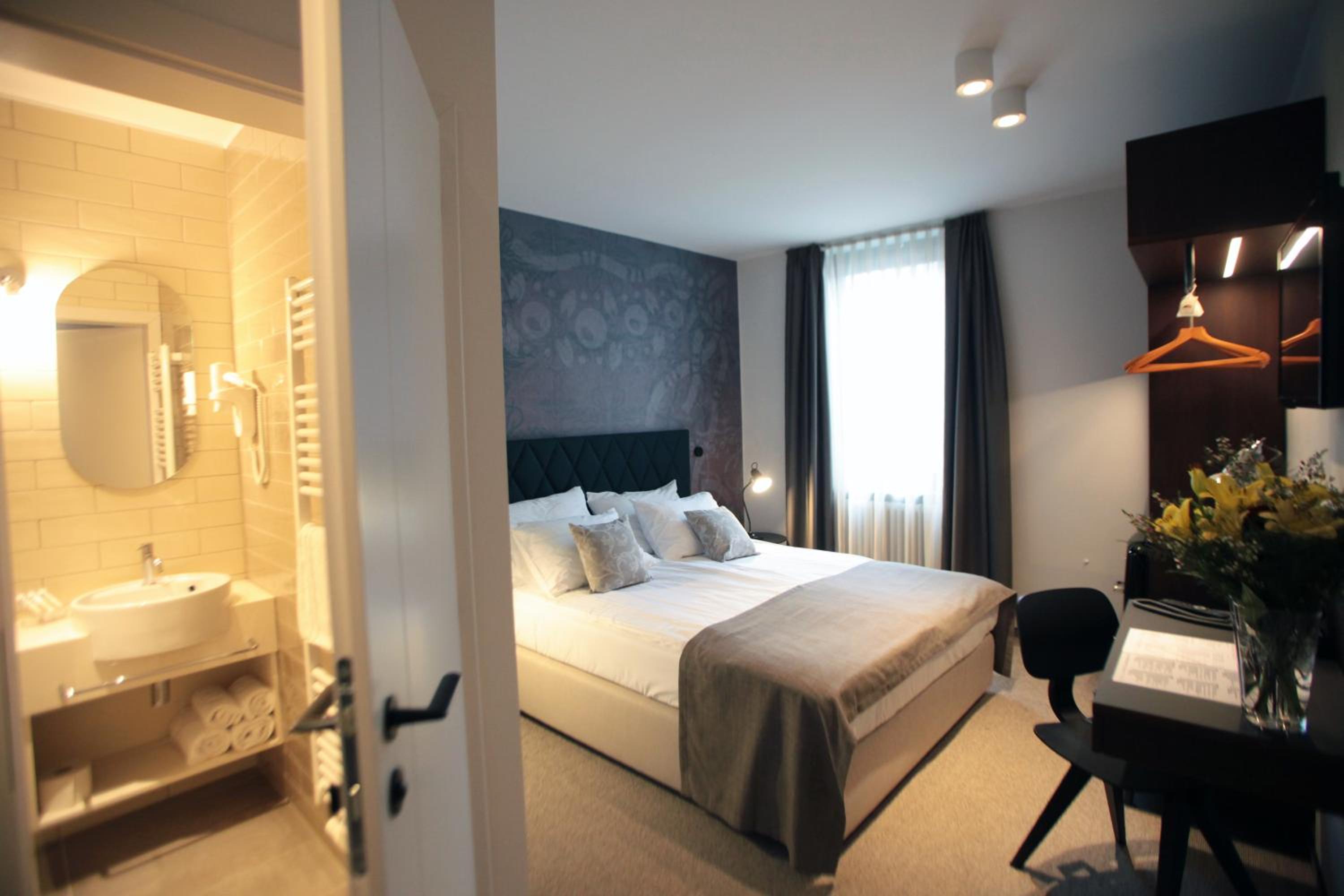 Comfort Double or Twin Room - Photo 17