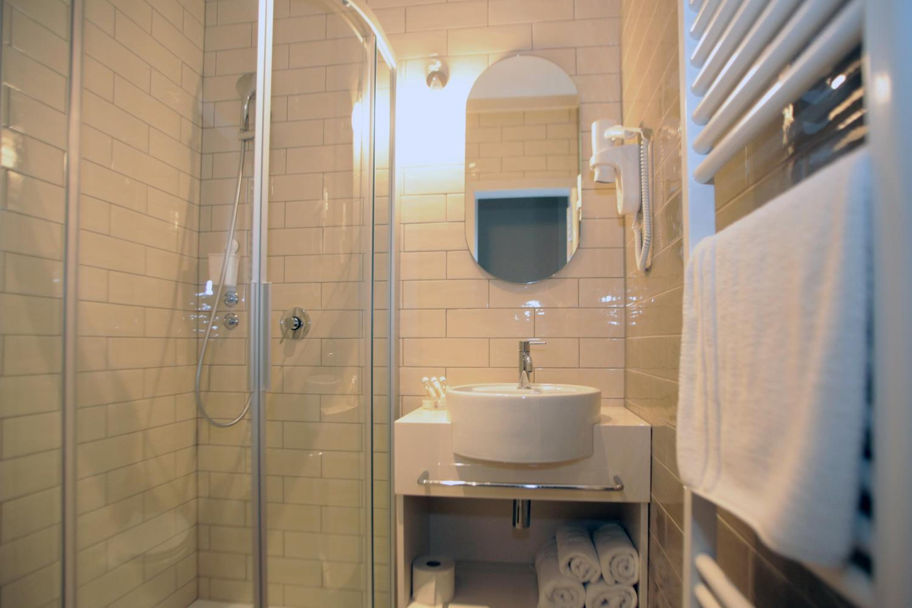 Comfort Double or Twin Room - Photo 19