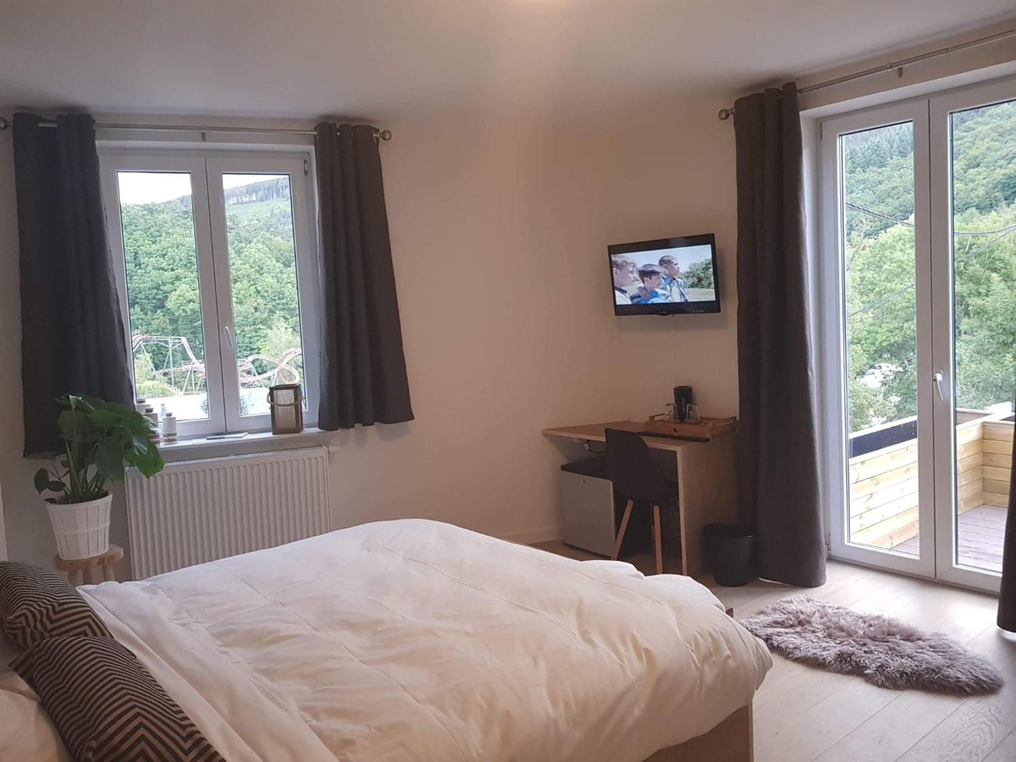Large Double Room