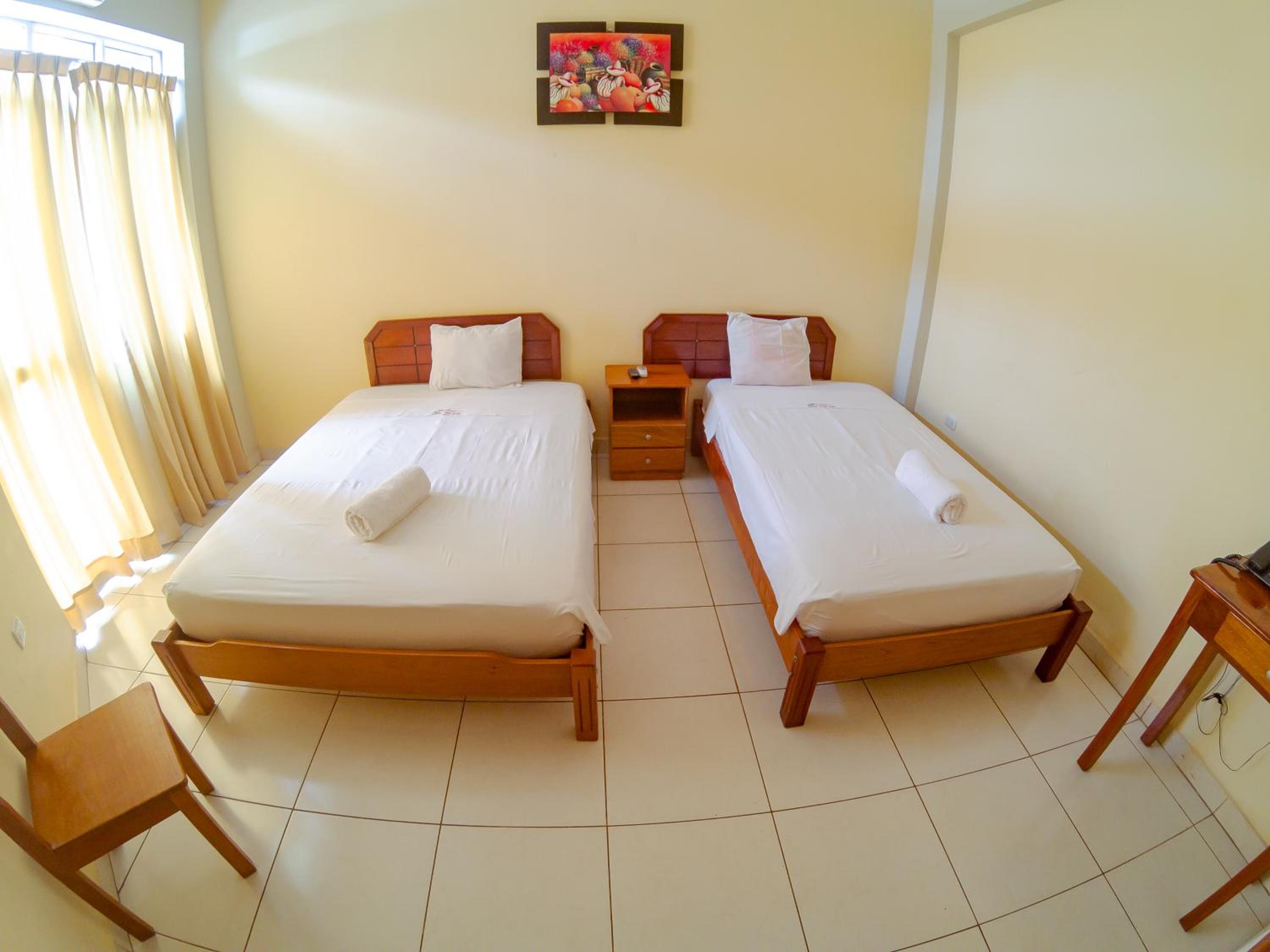 Standard Twin Room photo 2