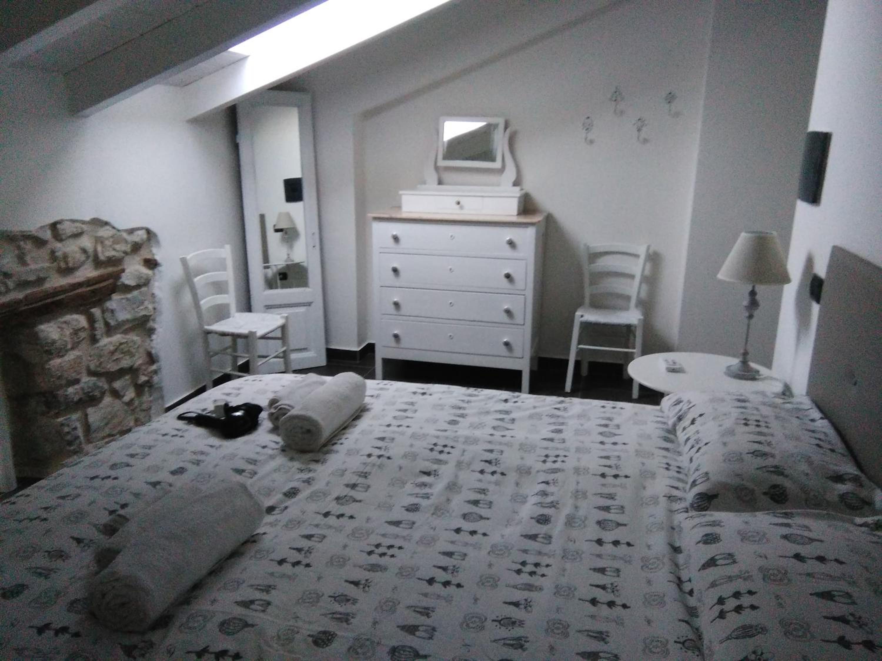 Double Room With Private Bathroom photo 3