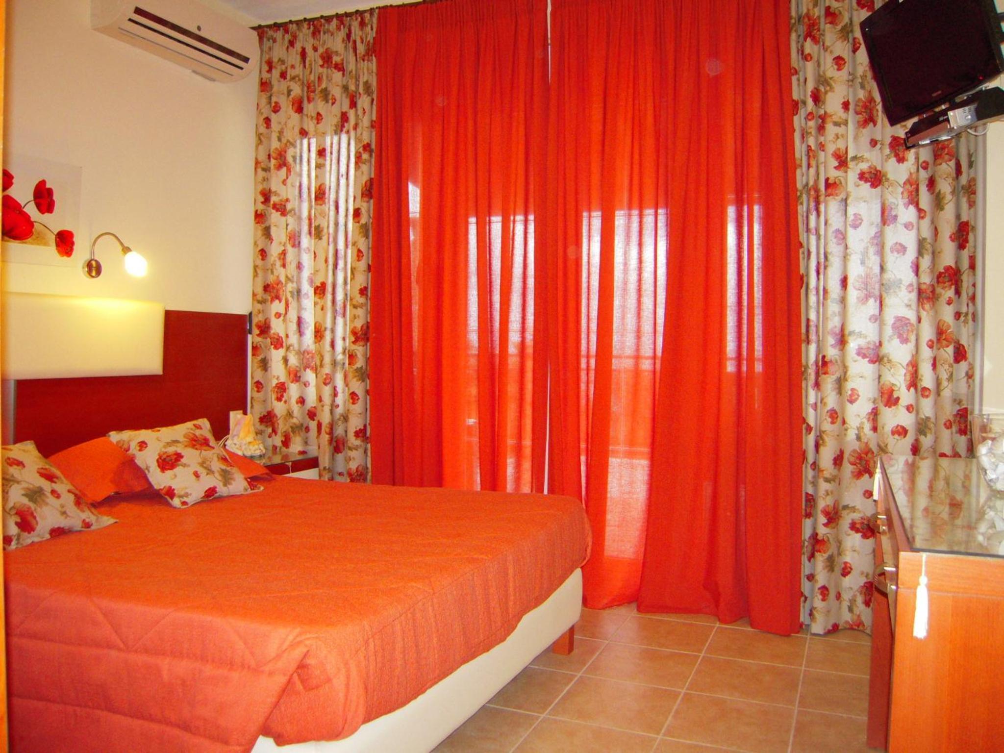 Two-Bedroom Luxury Apartment photo 3