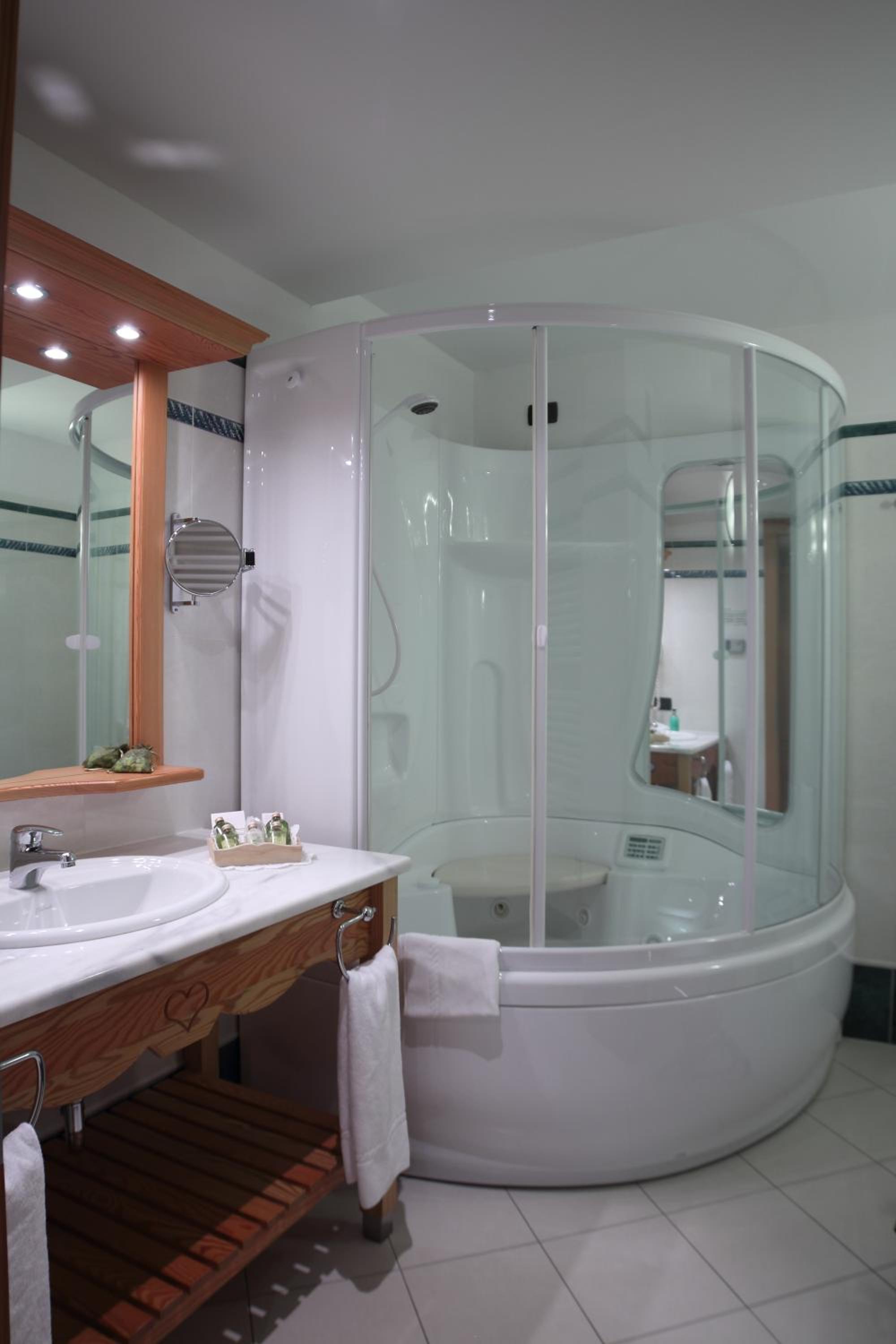 Junior Suite with View photo 3