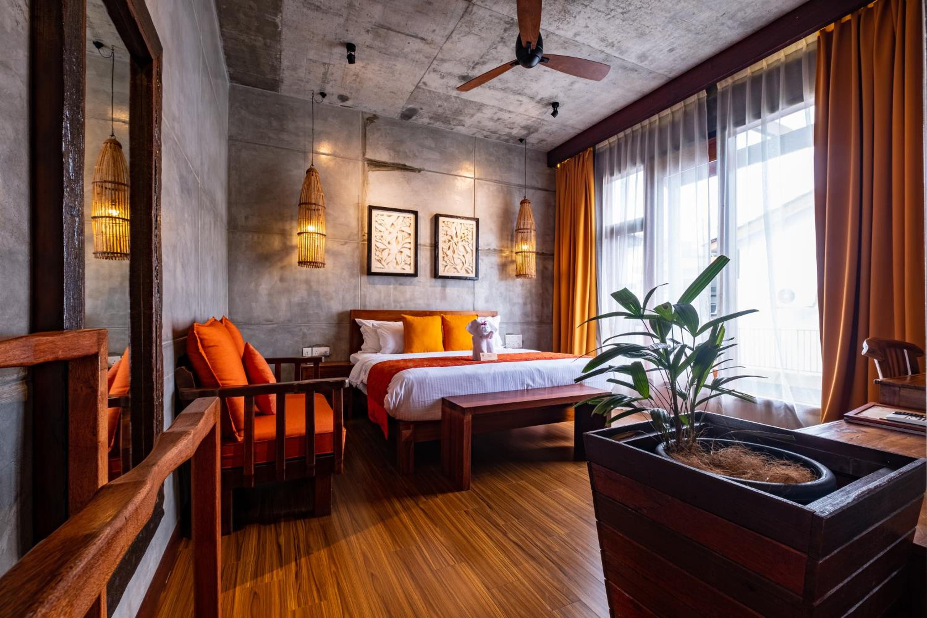 Standard Double Room with Bathtub photo 3
