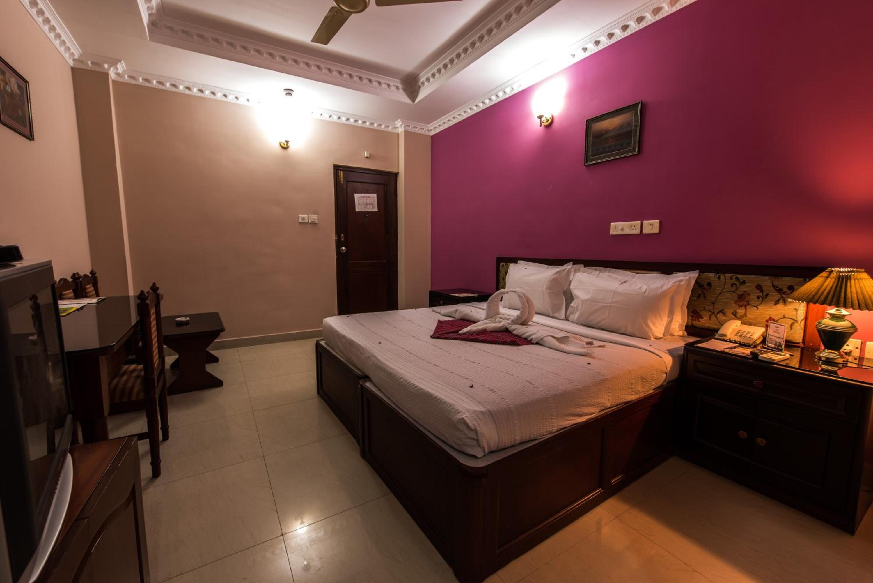 Deluxe Ac Room - Photo 1