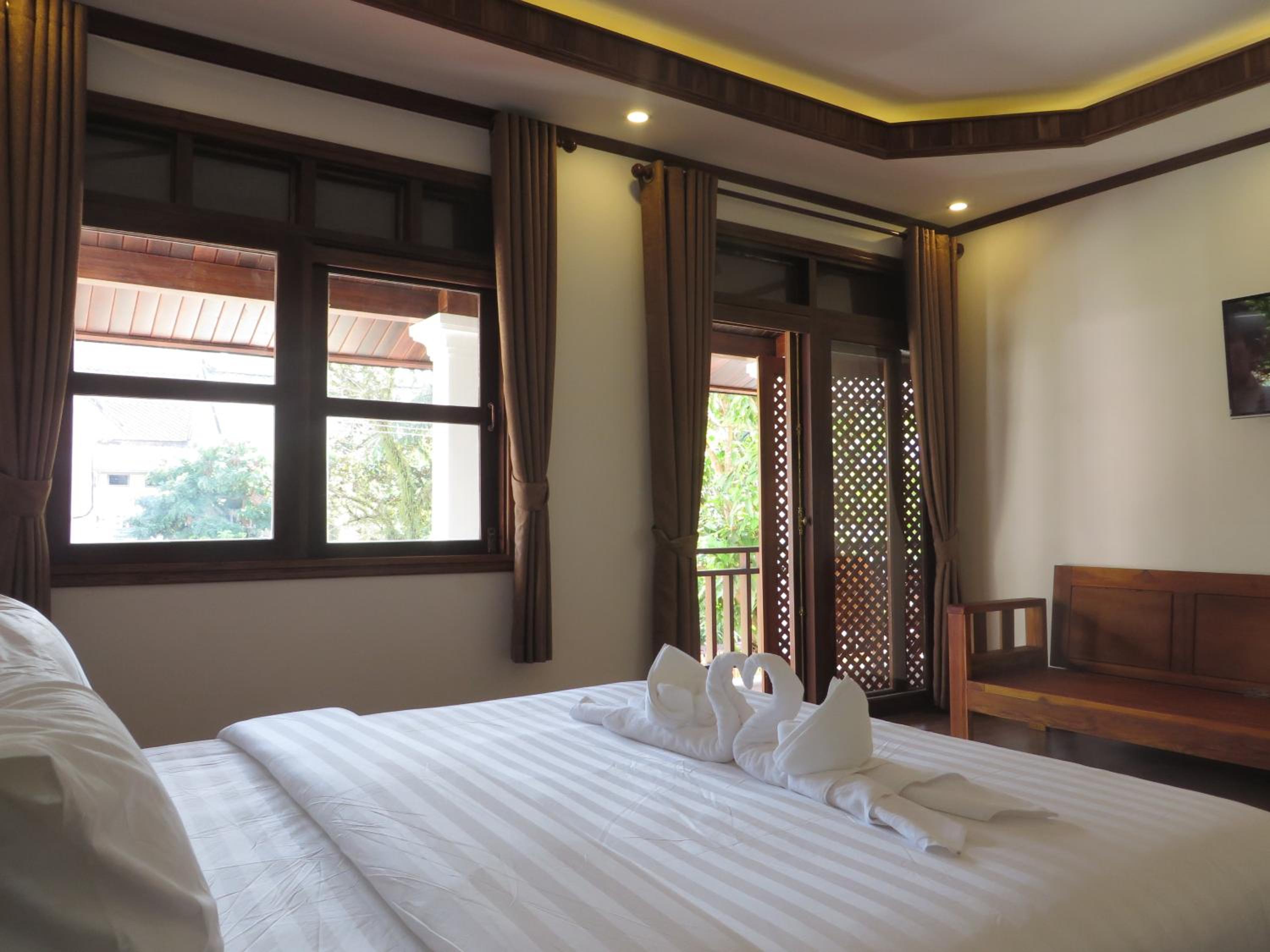 Deluxe Double Room with Balcony - Photo 1