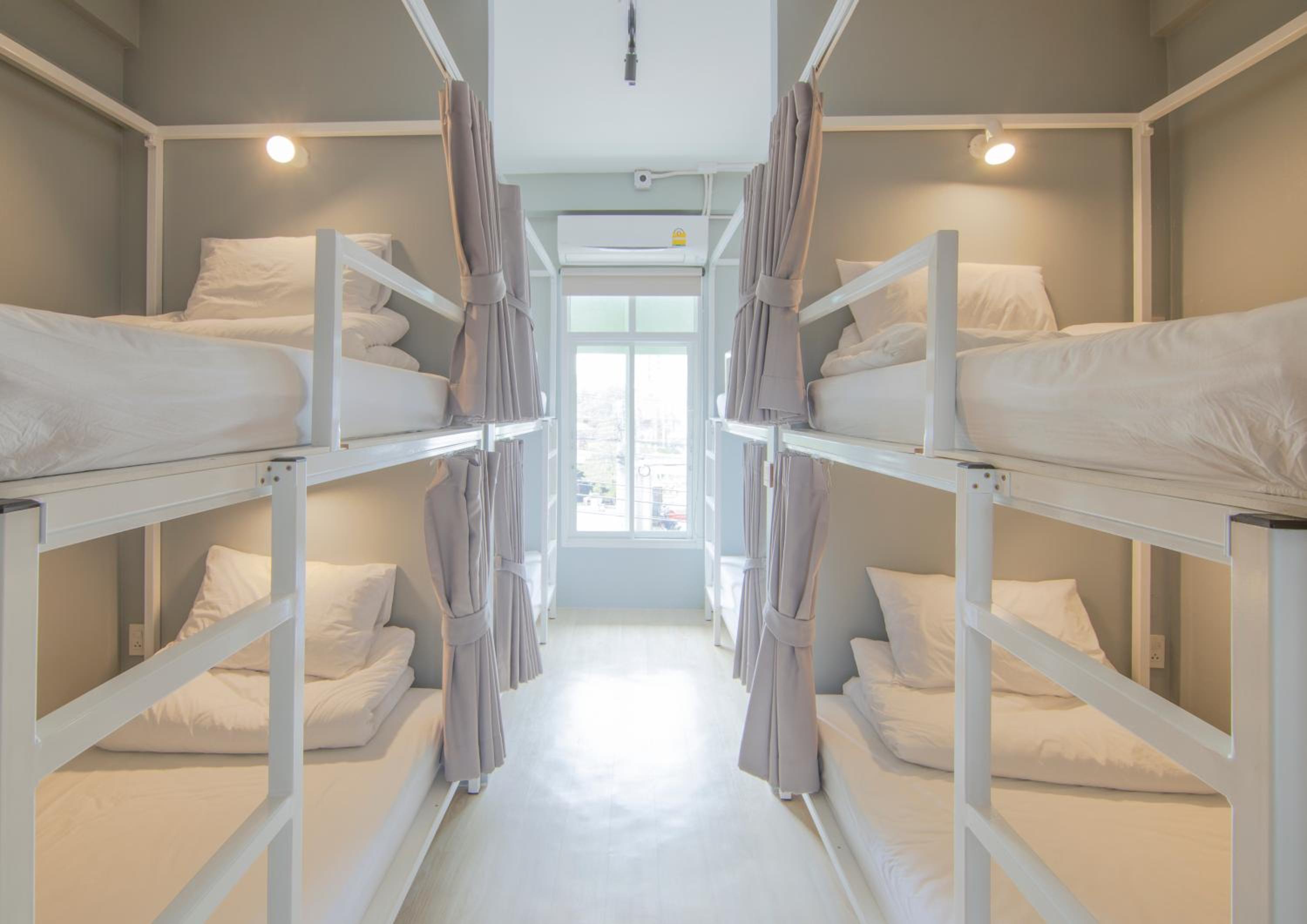 Bed in 8-Bed Mixed Dormitory Room photo 3