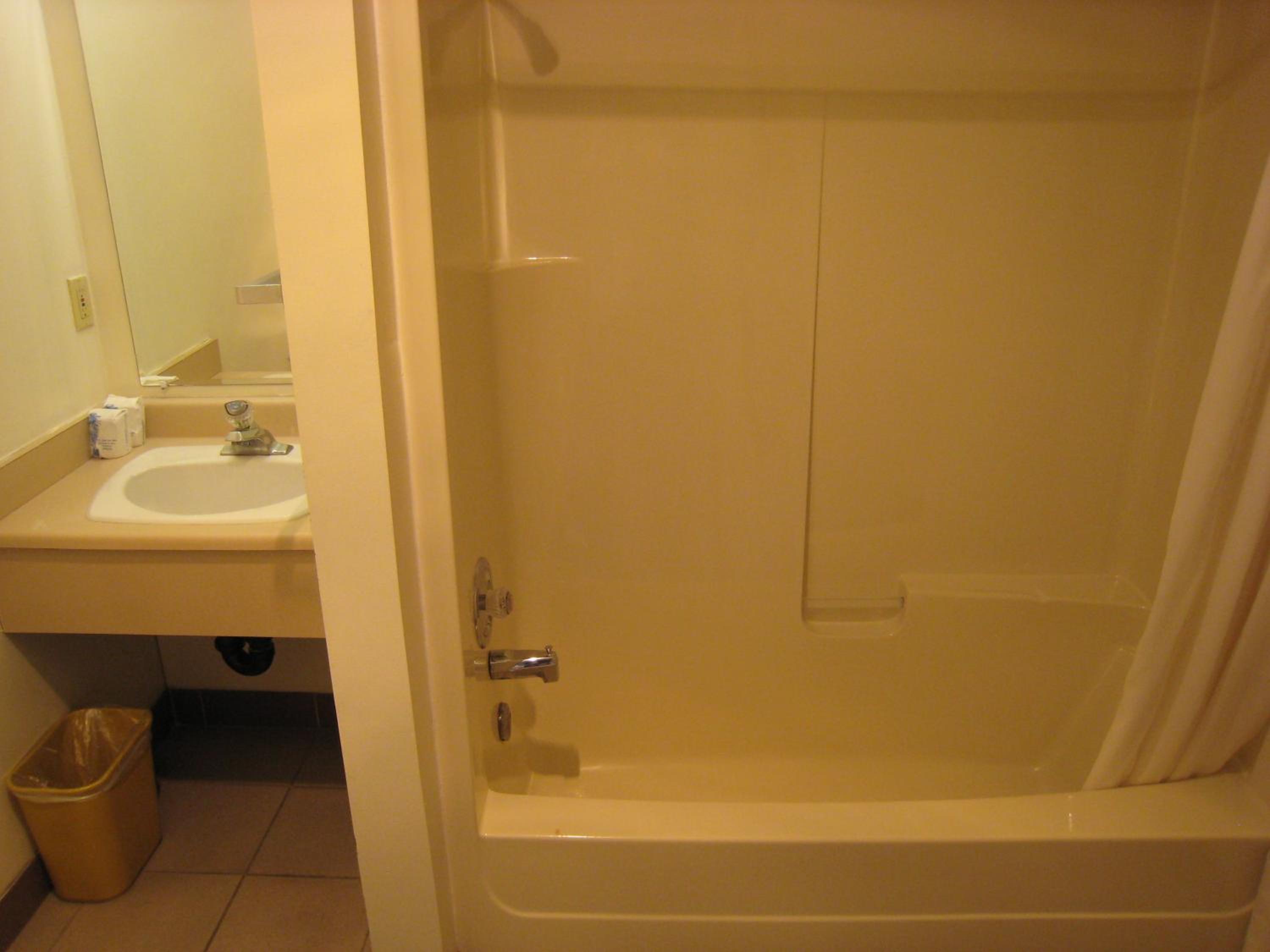 Double Room with Two Double Beds photo 3