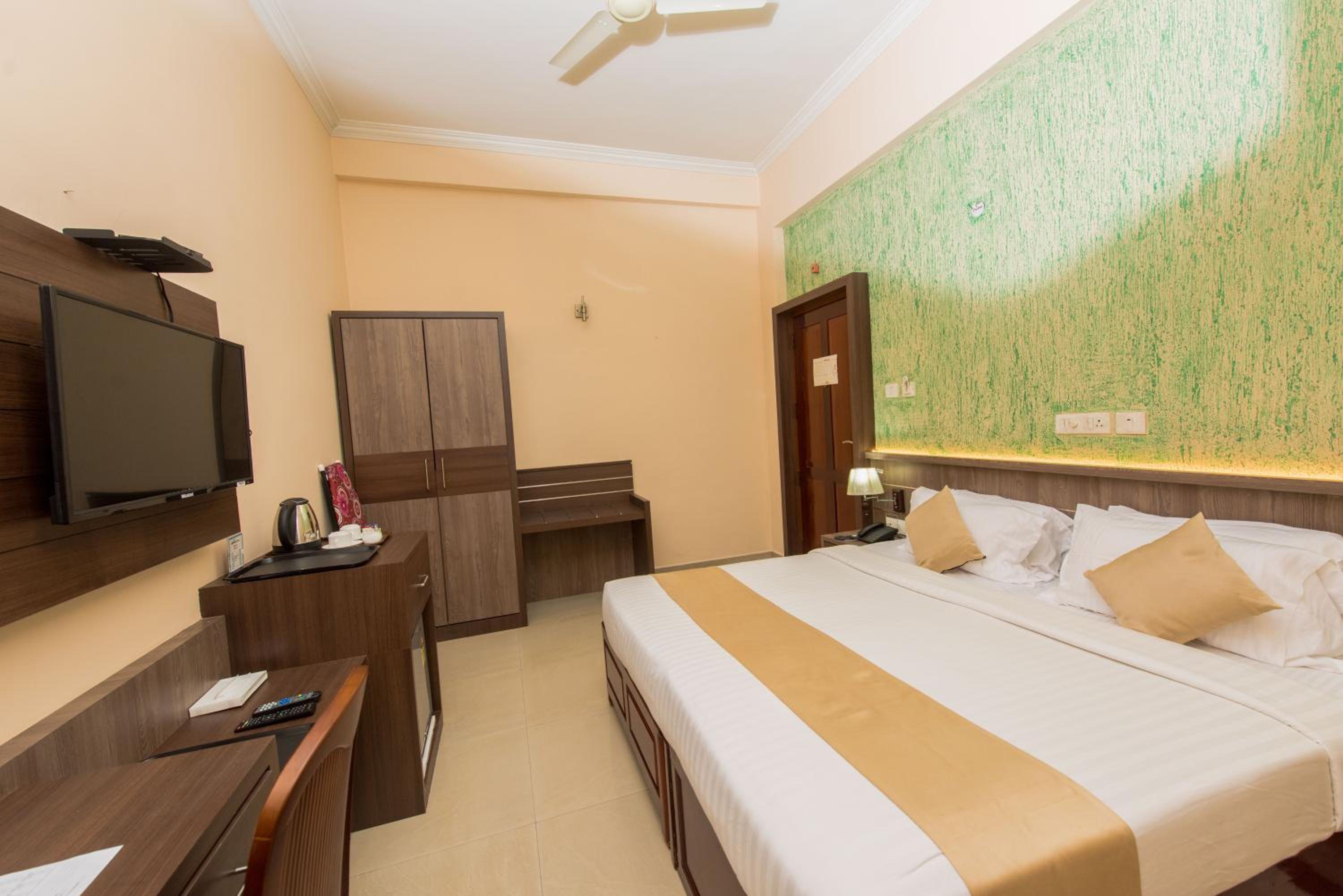 Deluxe Non AC Room - Photo 1
