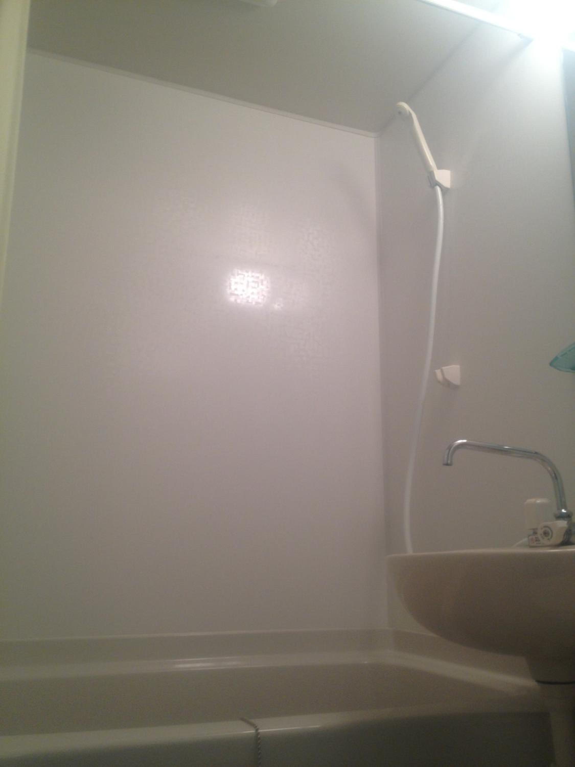 Twin Room with Private Bathroom photo 2