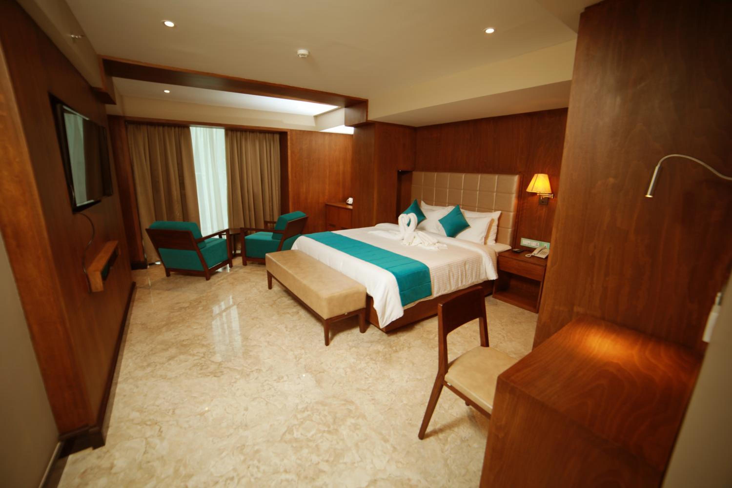 Deluxe Suite - Photo 1