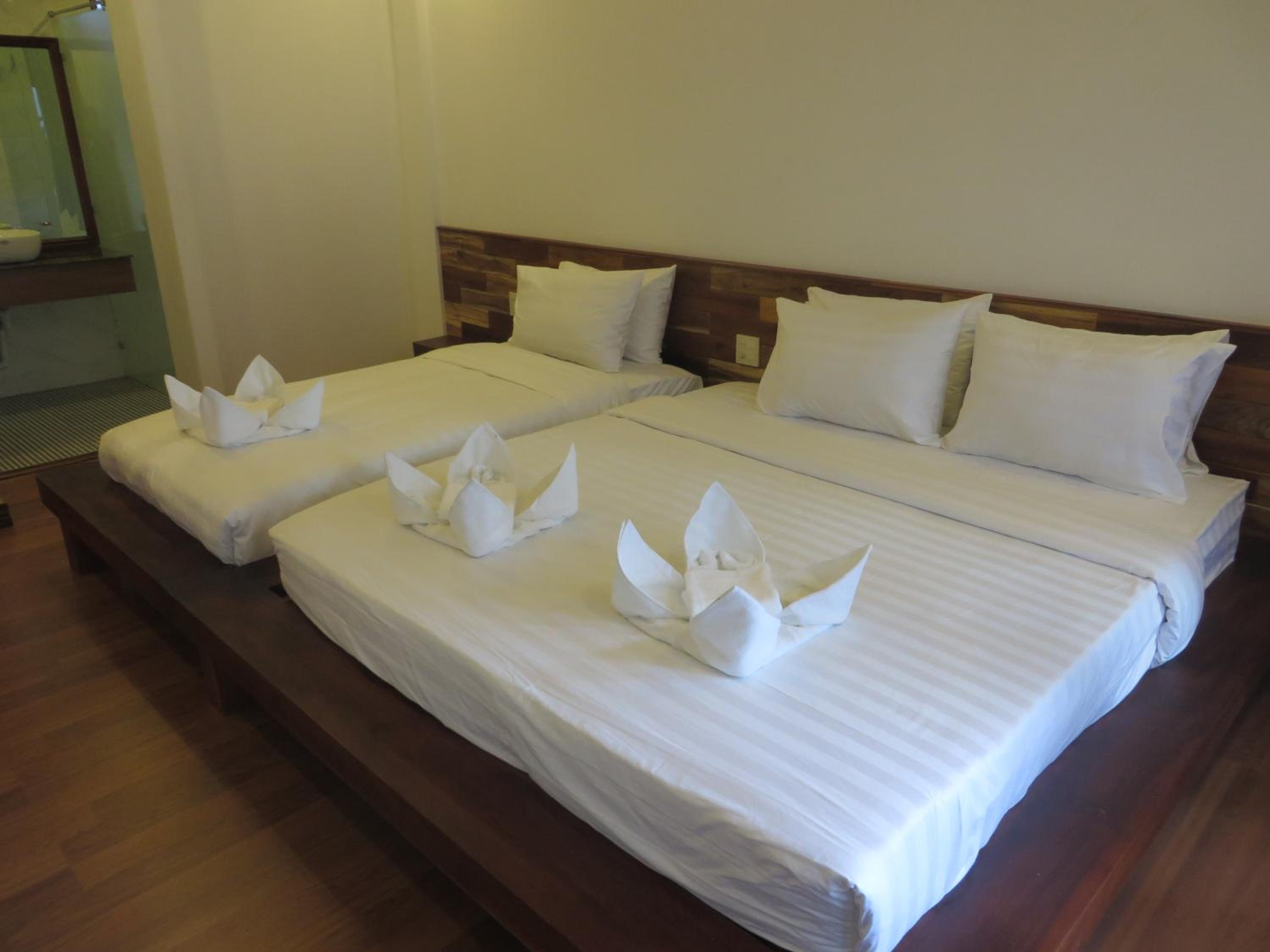 Superior Triple Room - Photo 4