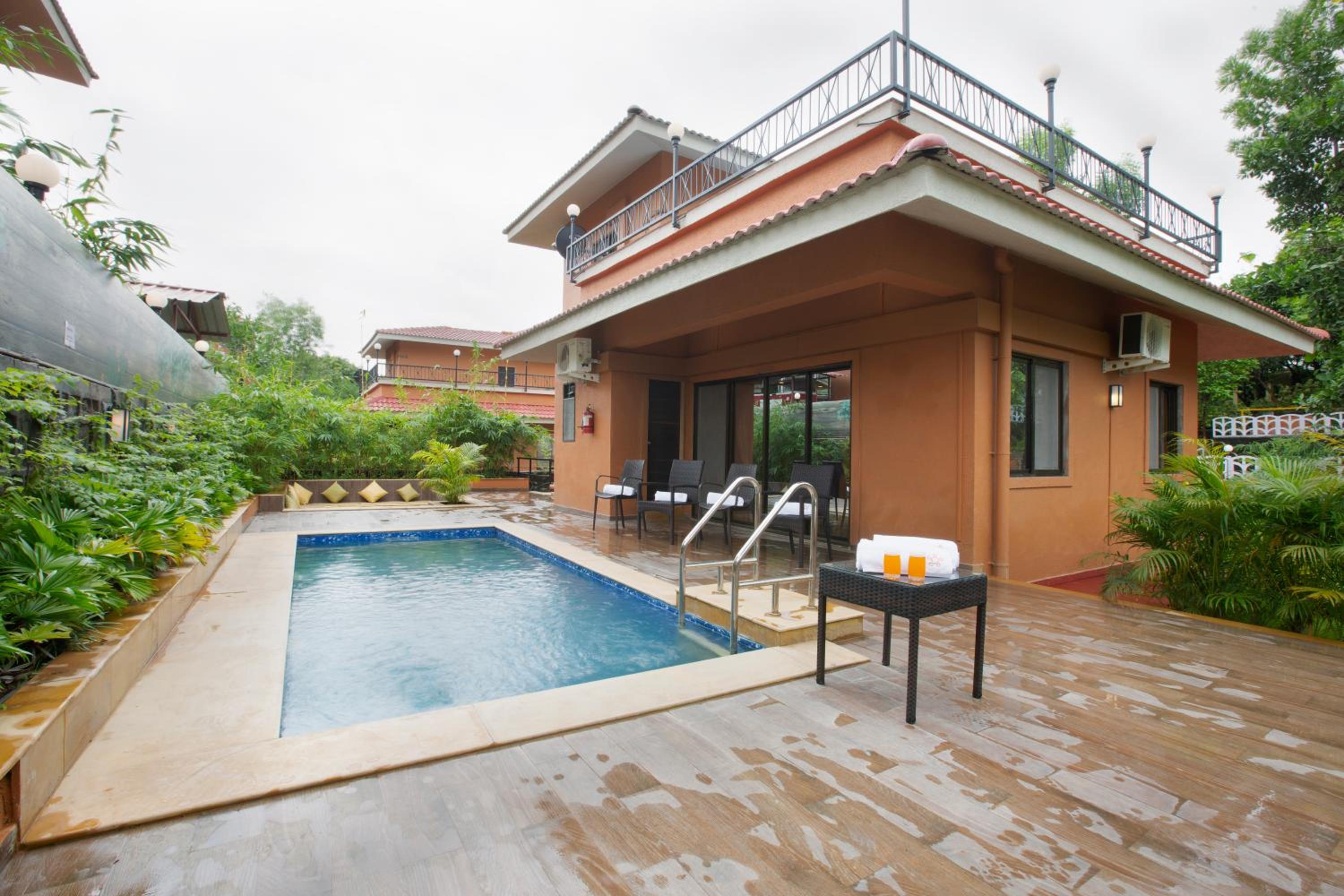 Villa with Private Pool photo 2