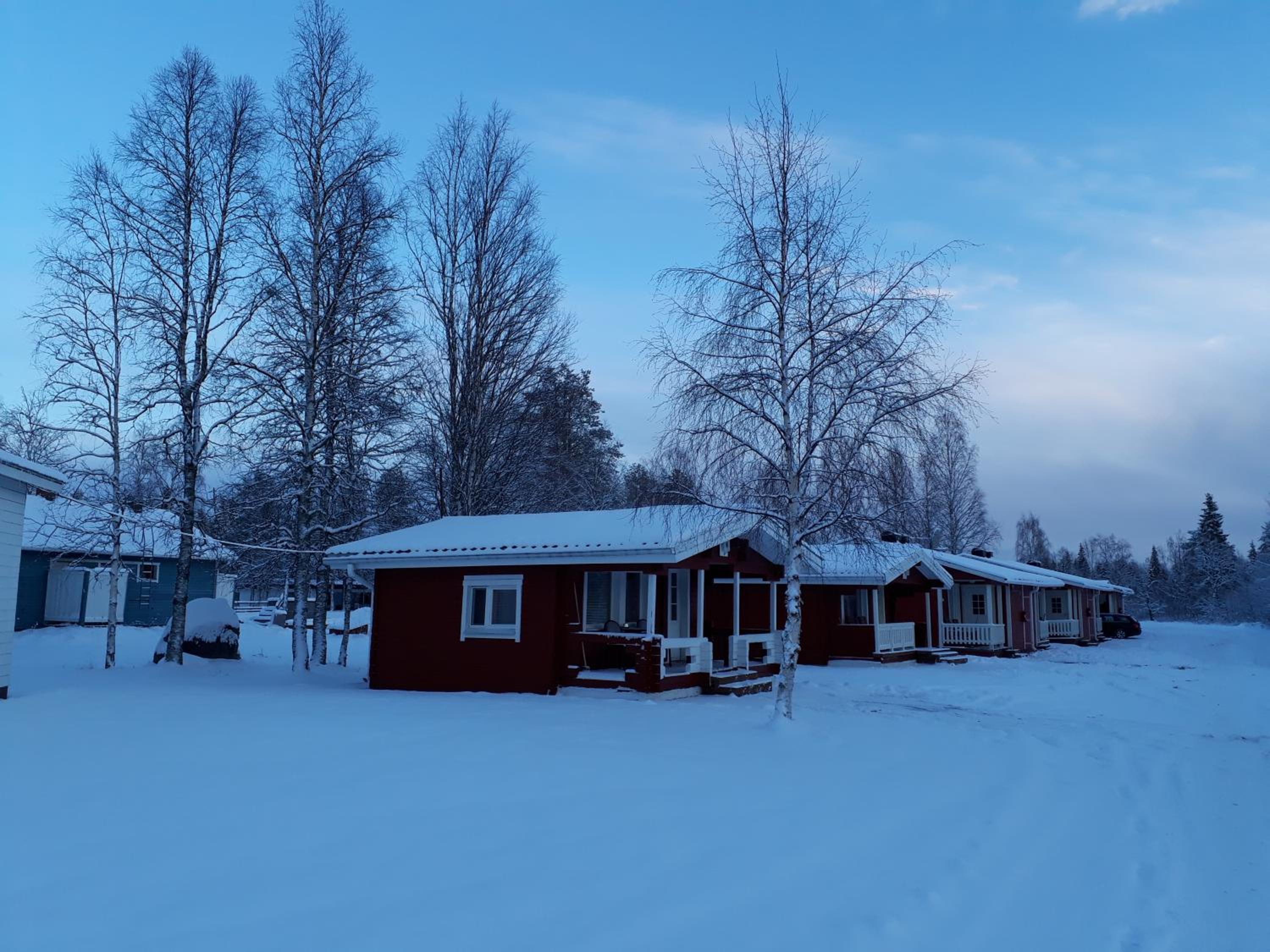 Cottage with terrace - Photo 2