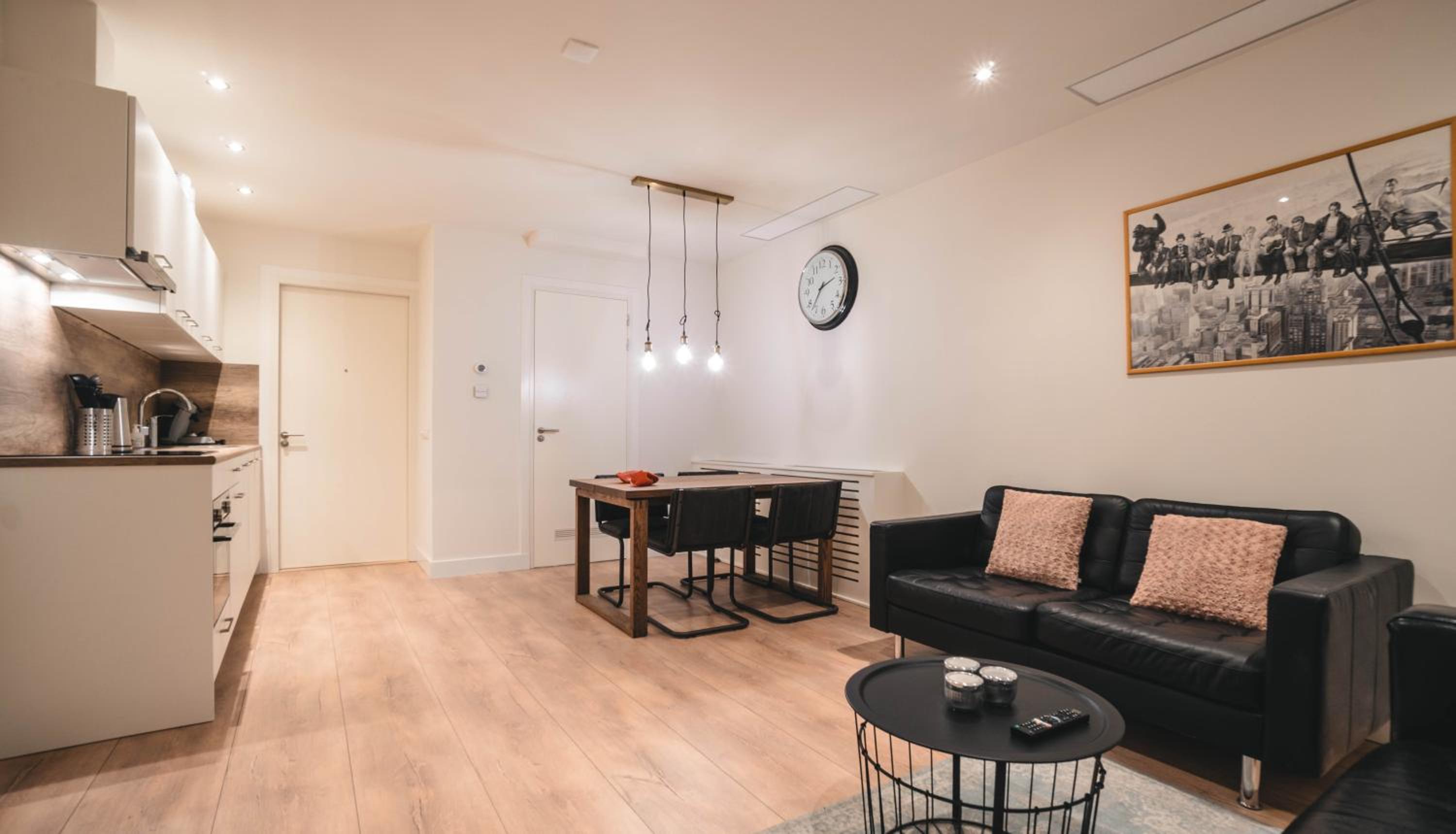Two-Bedroom Apartment - Photo 3