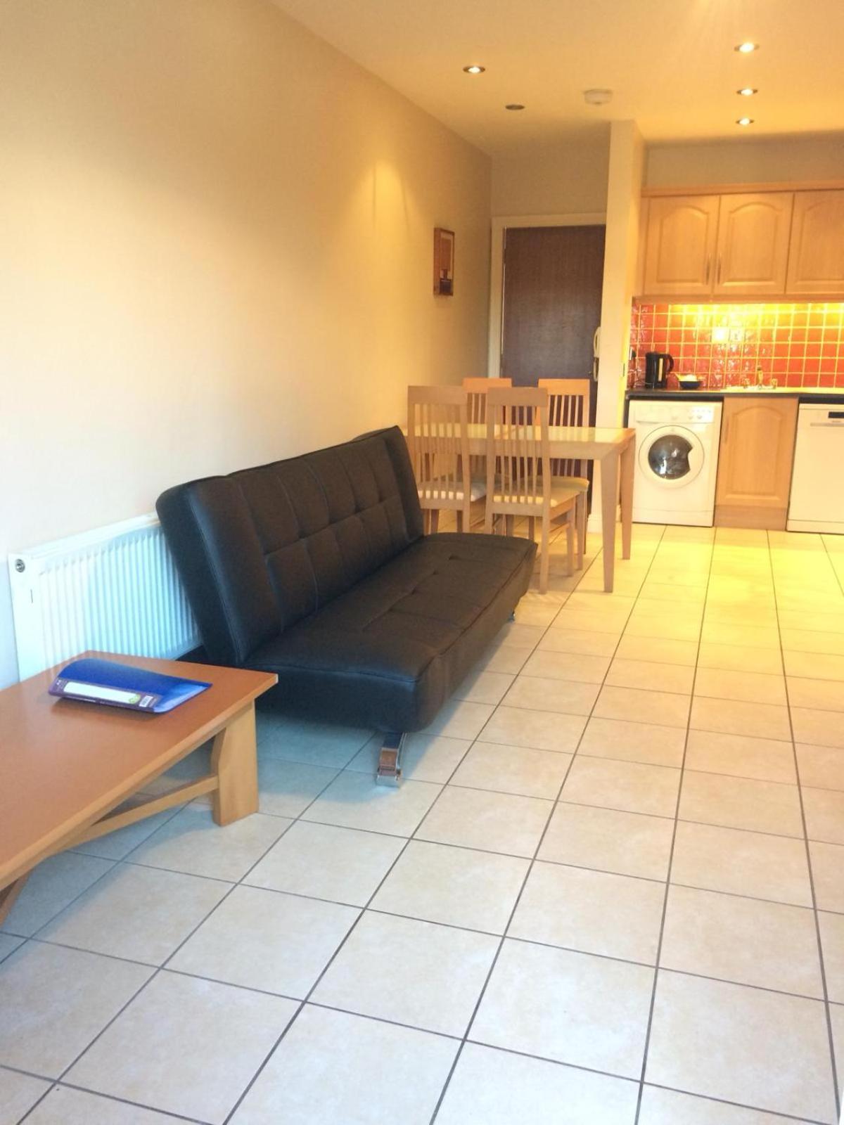 One-Bedroom Apartment - Photo 5