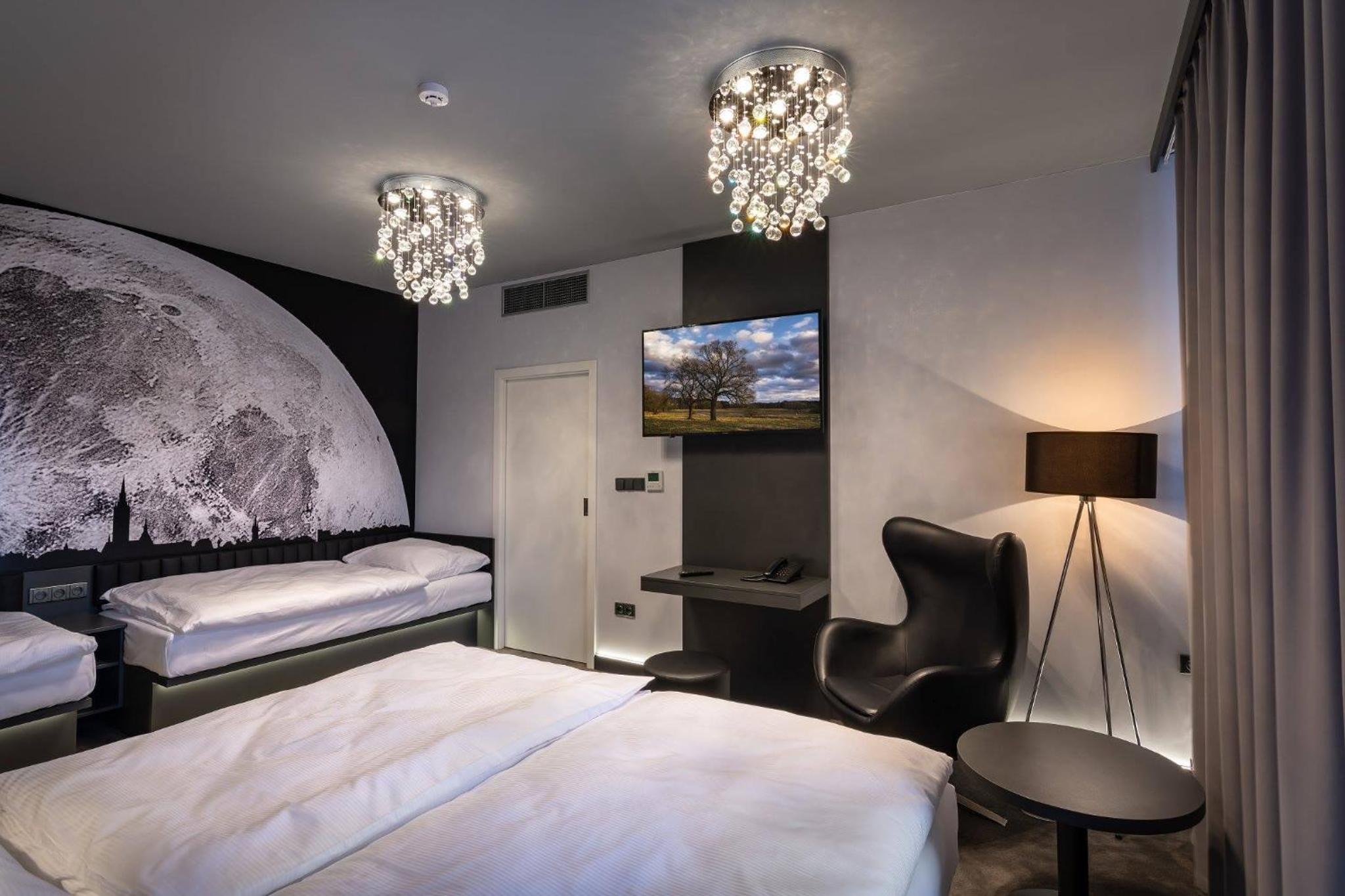 Quadruple Room with Private Bathroom photo 1