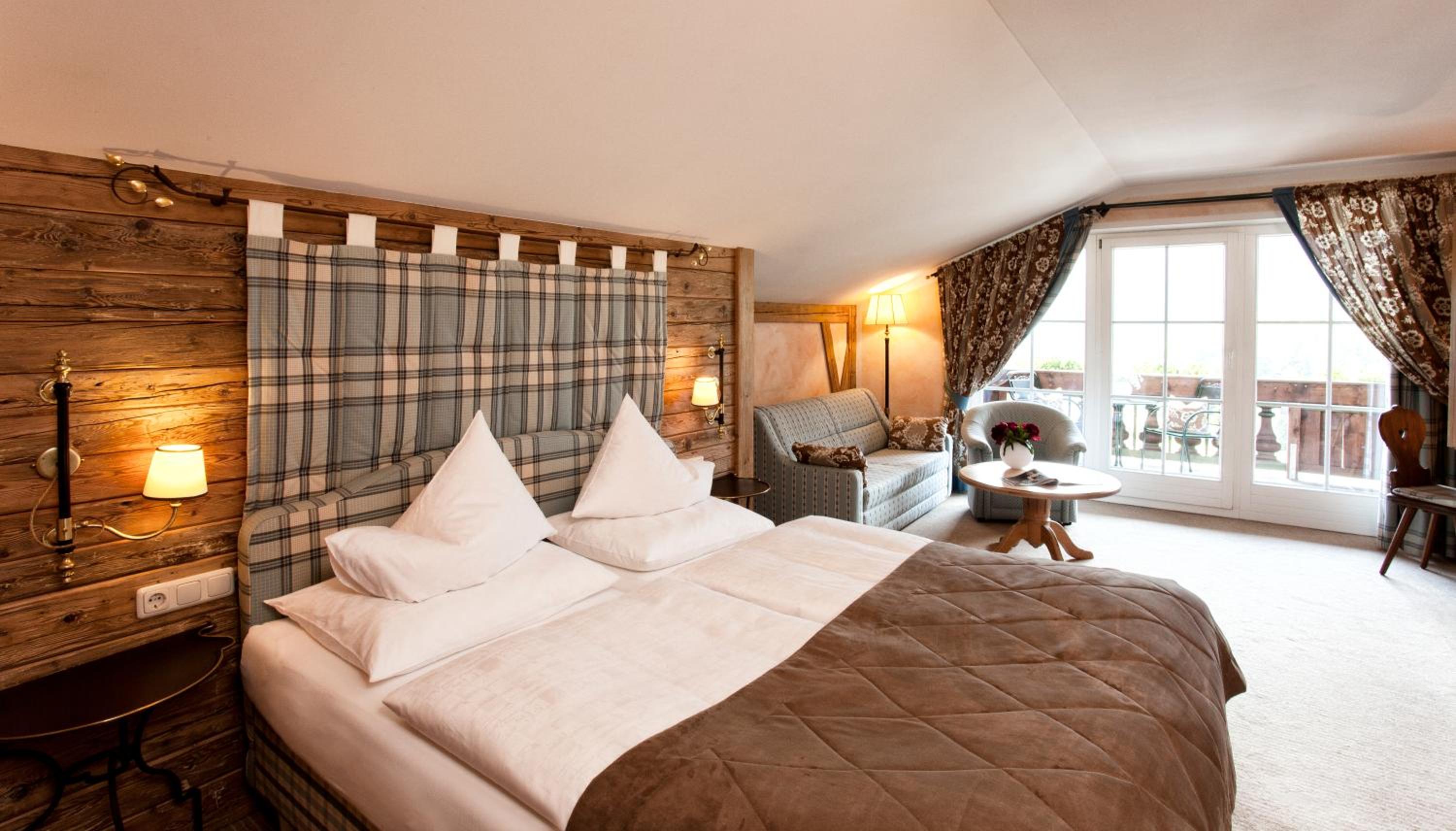 Suite with Balcony photo 3