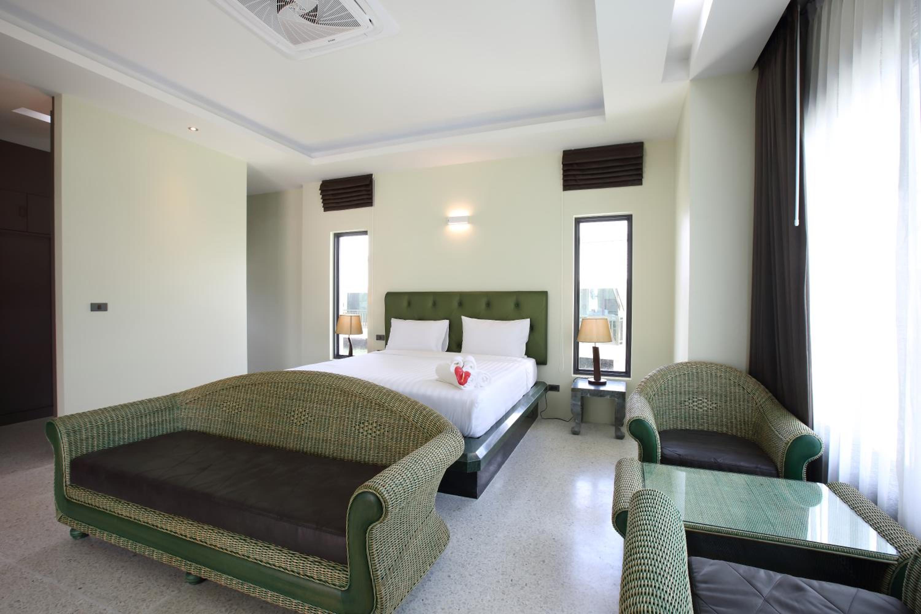 Villa with Sea View photo 2