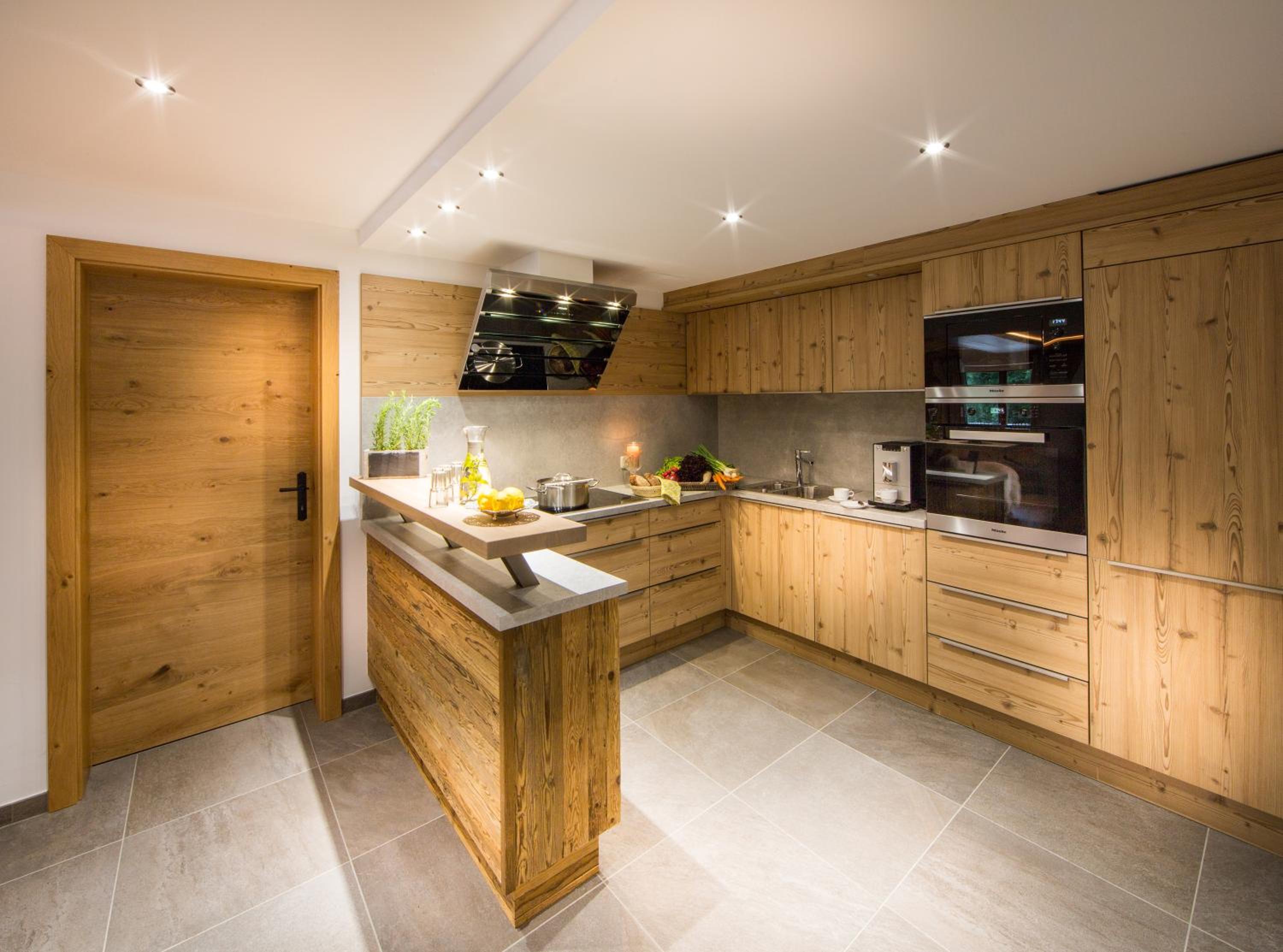 Deluxe five-bedroom Chalet with Sauna photo 3