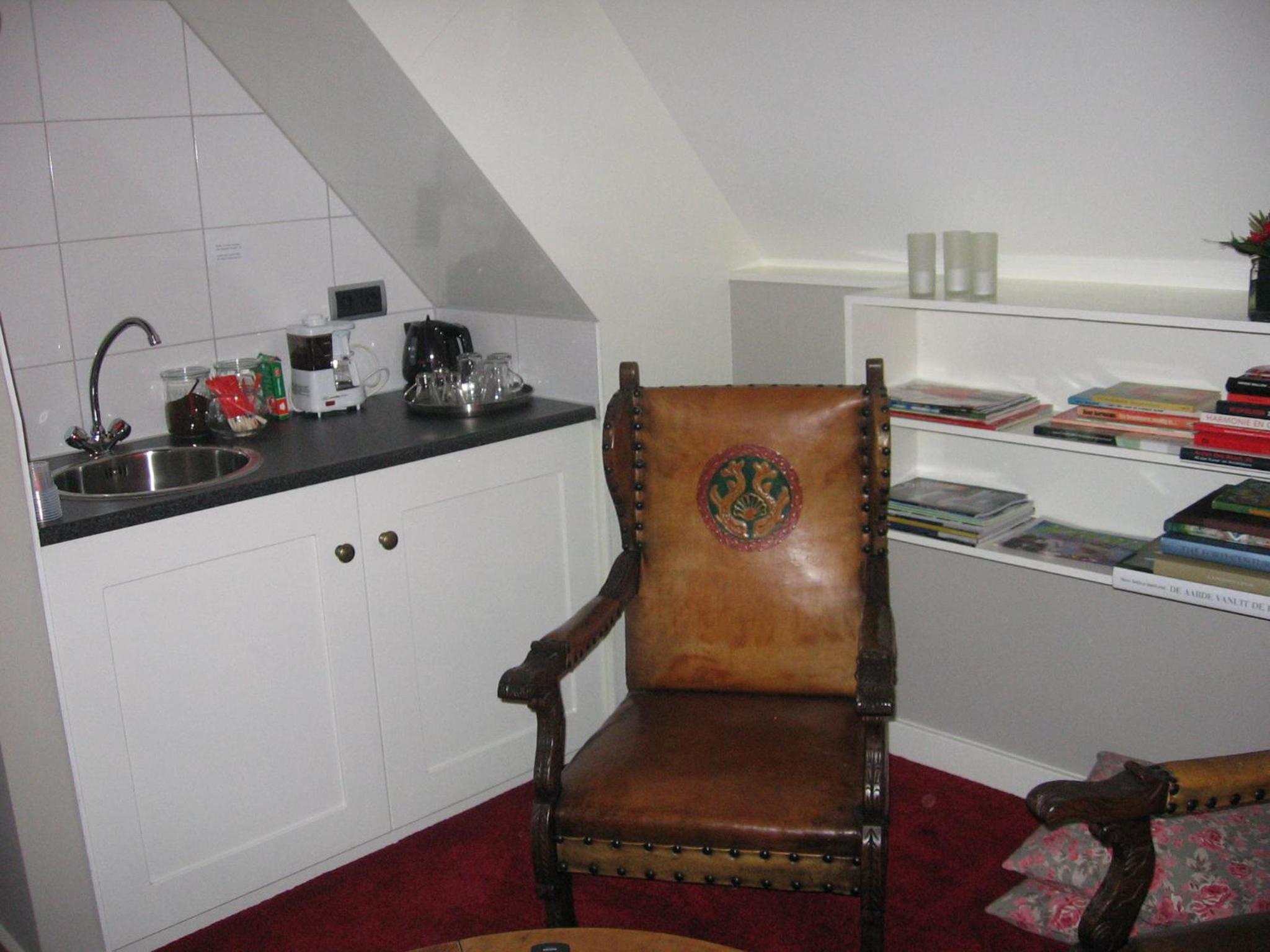Budget Double Room photo 3