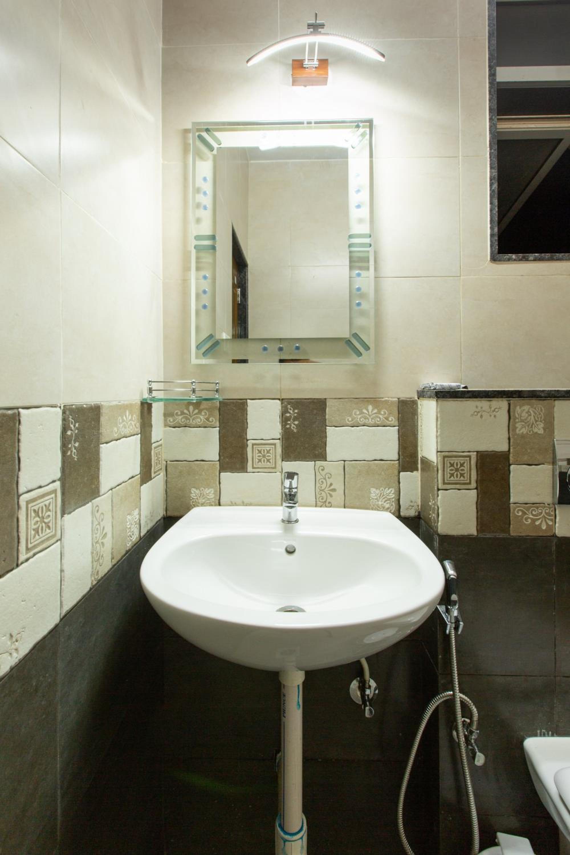 Premium Double Room with Garden View photo 3