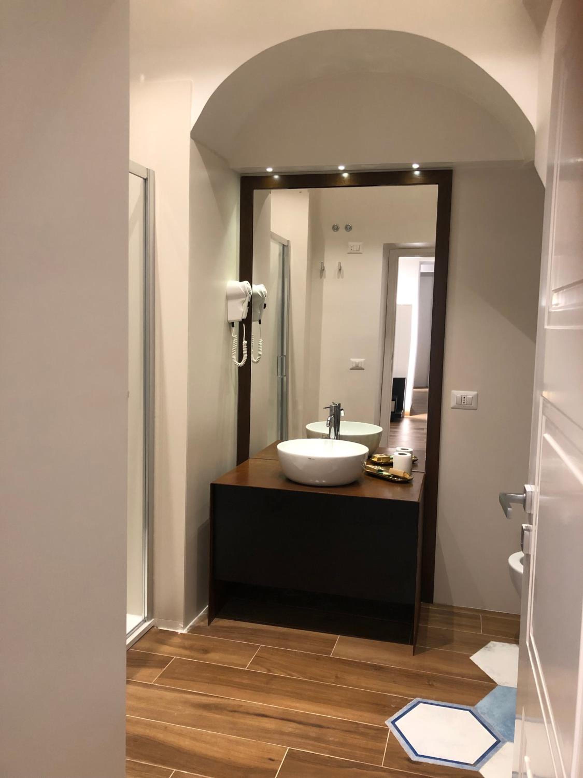 Junior Suite - Photo 13