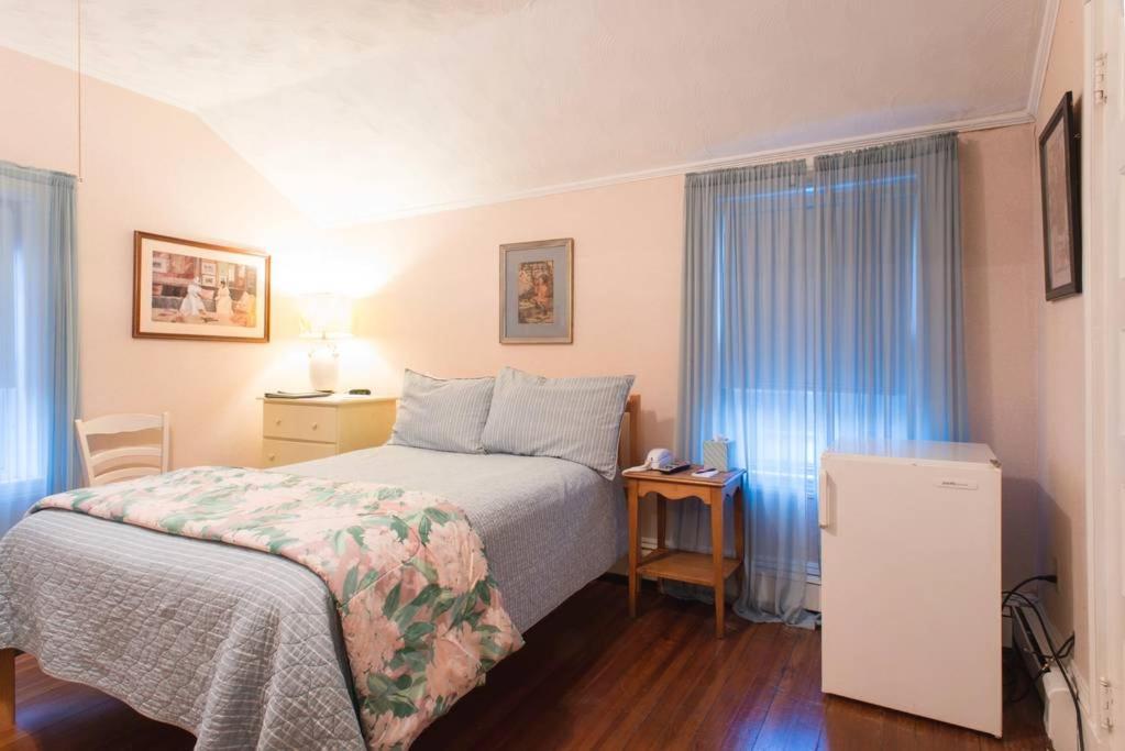 Double Room with Private Bathroom #16 photo 1