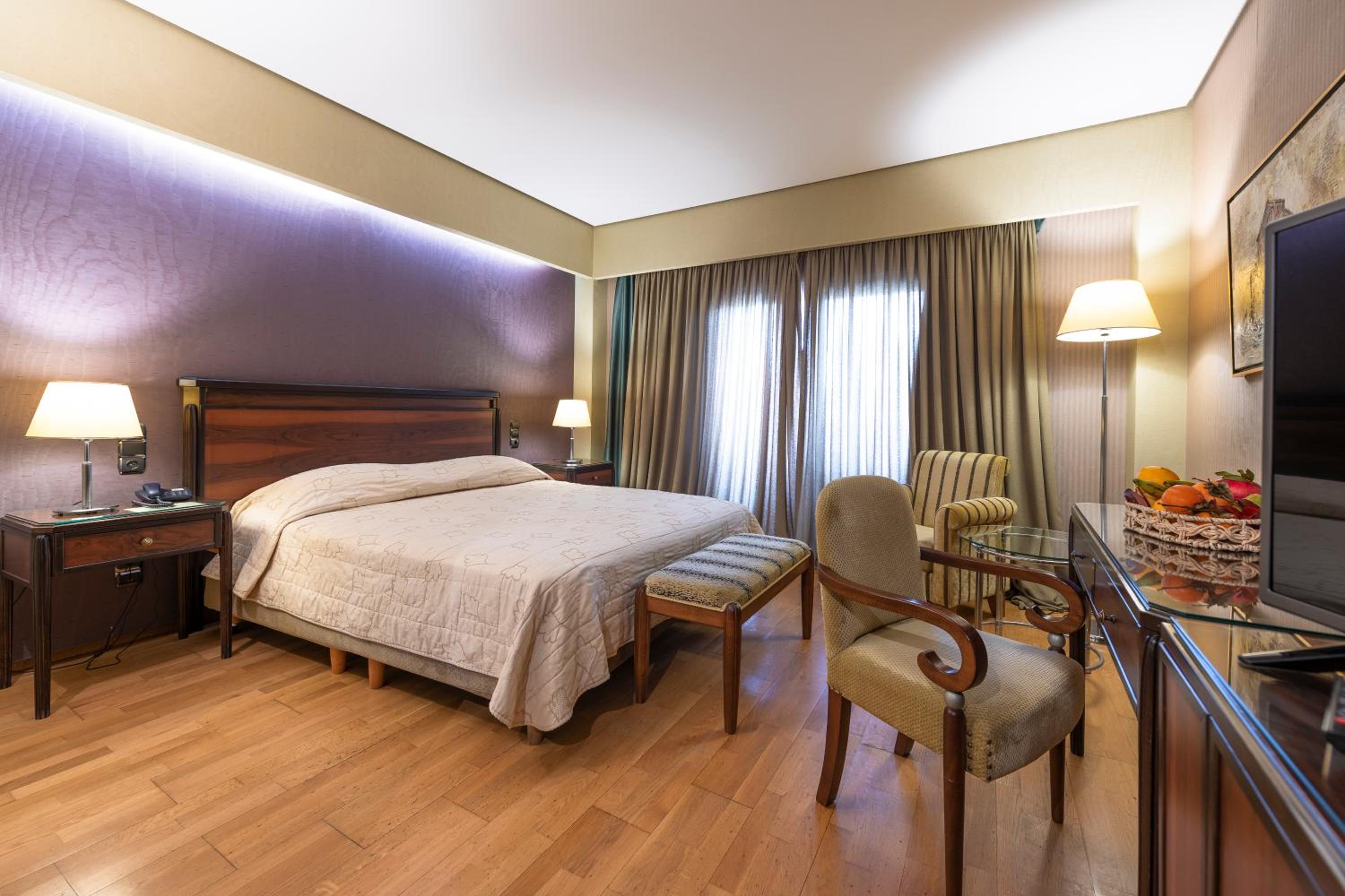 Deluxe Double or Twin Room - Photo 2