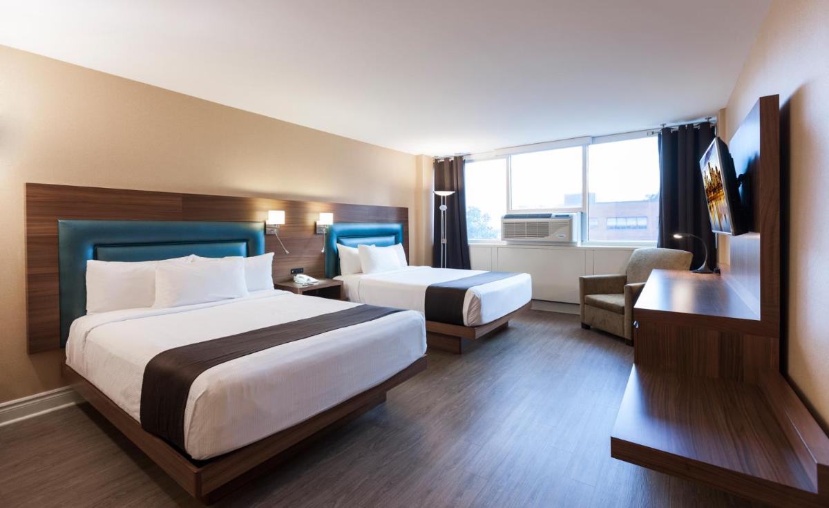 Superior Queen Room with Two Queen Beds photo 1