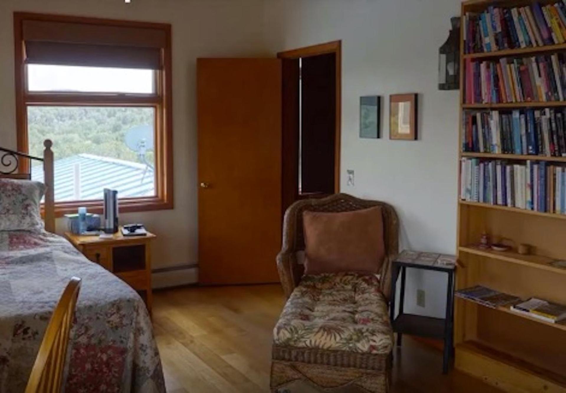 Two-Bedroom Apartment - Photo 44