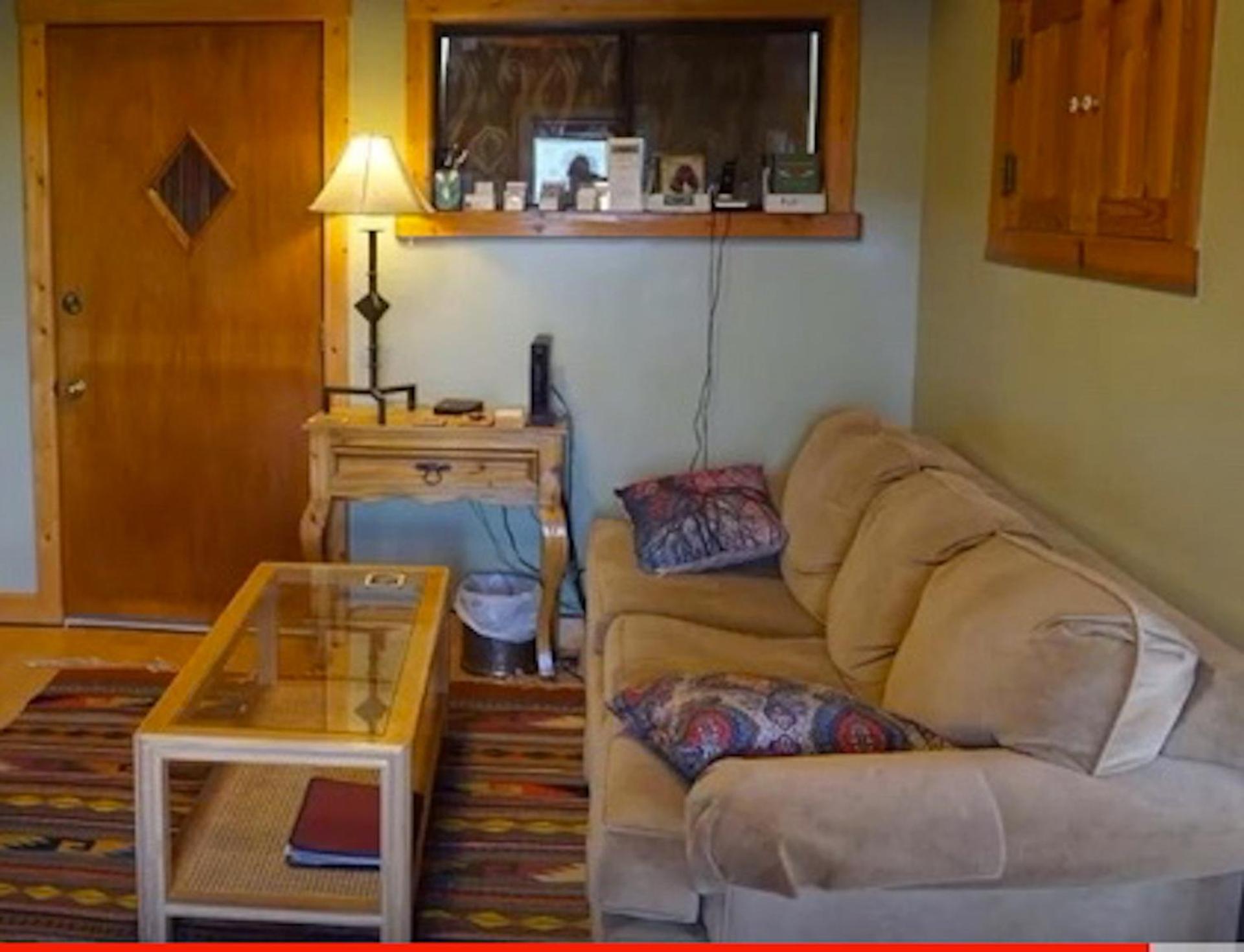 Four-Bedroom House photo 1