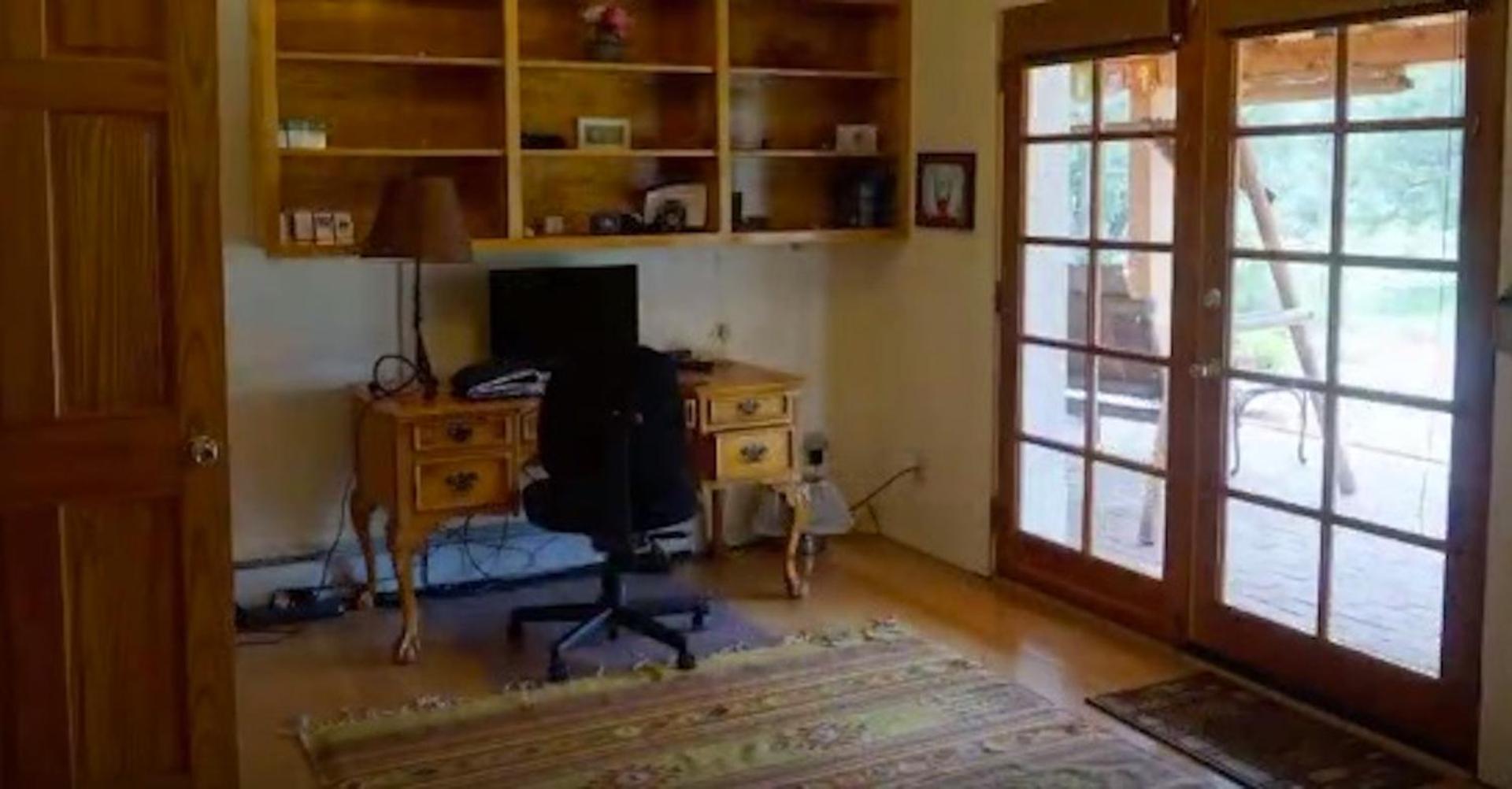 One-Bedroom Apartment - Photo 11
