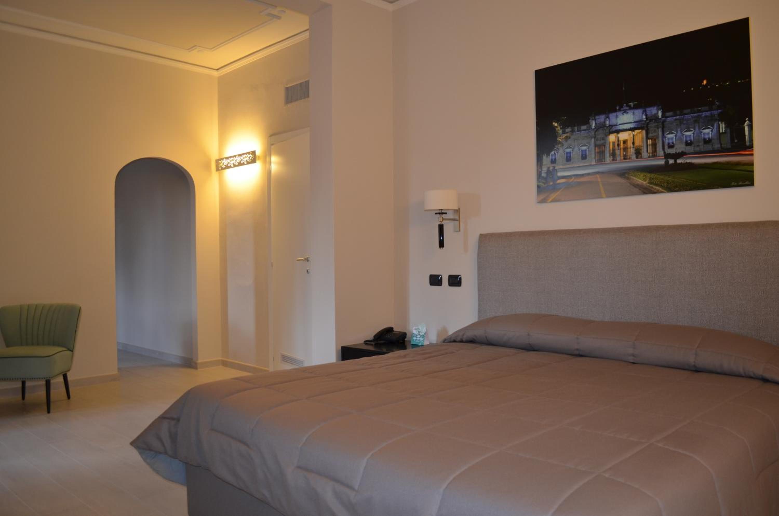 Executive Suite with Spa Access photo 2
