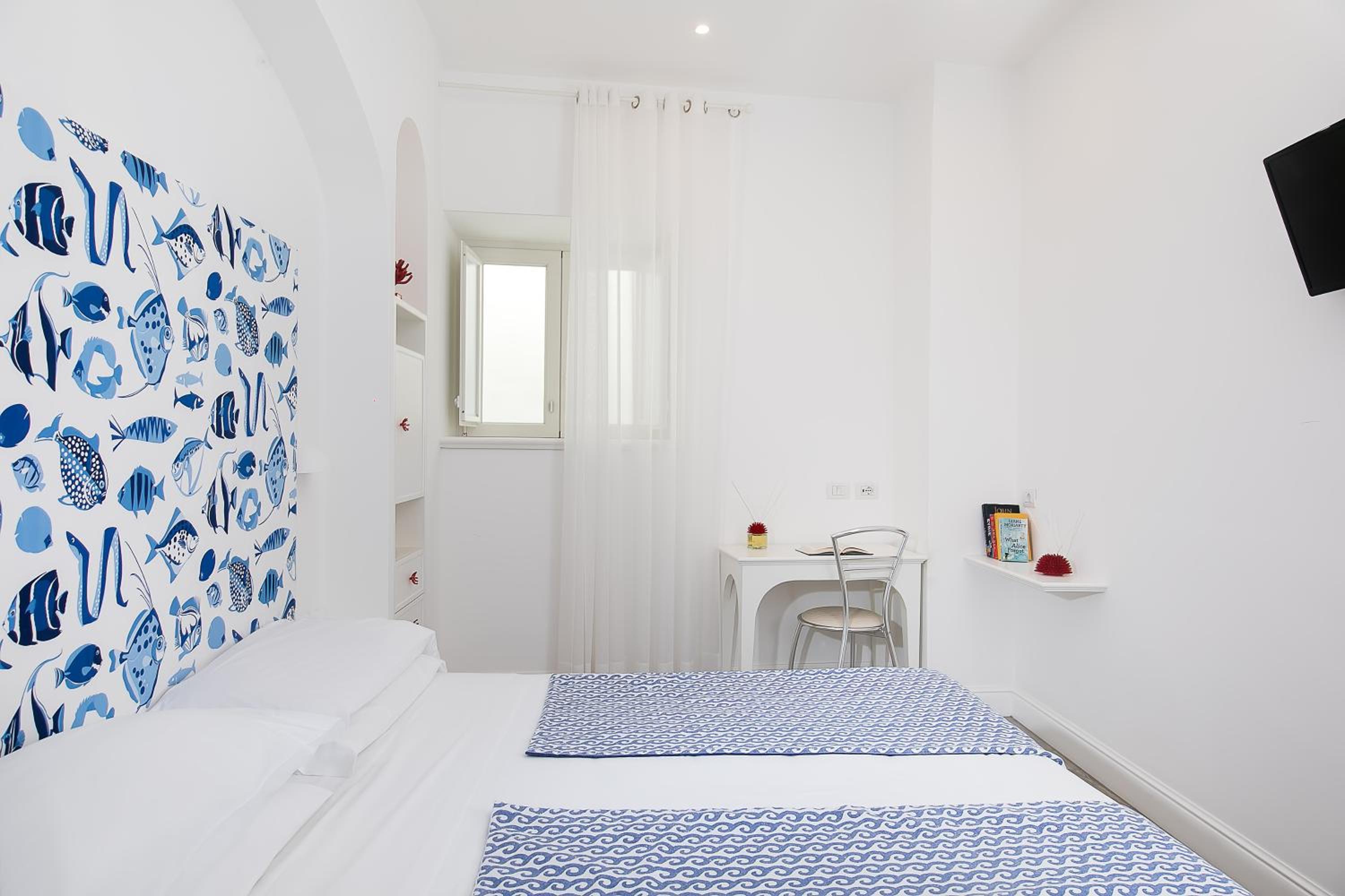 Economy Double Room Without View - Photo 3