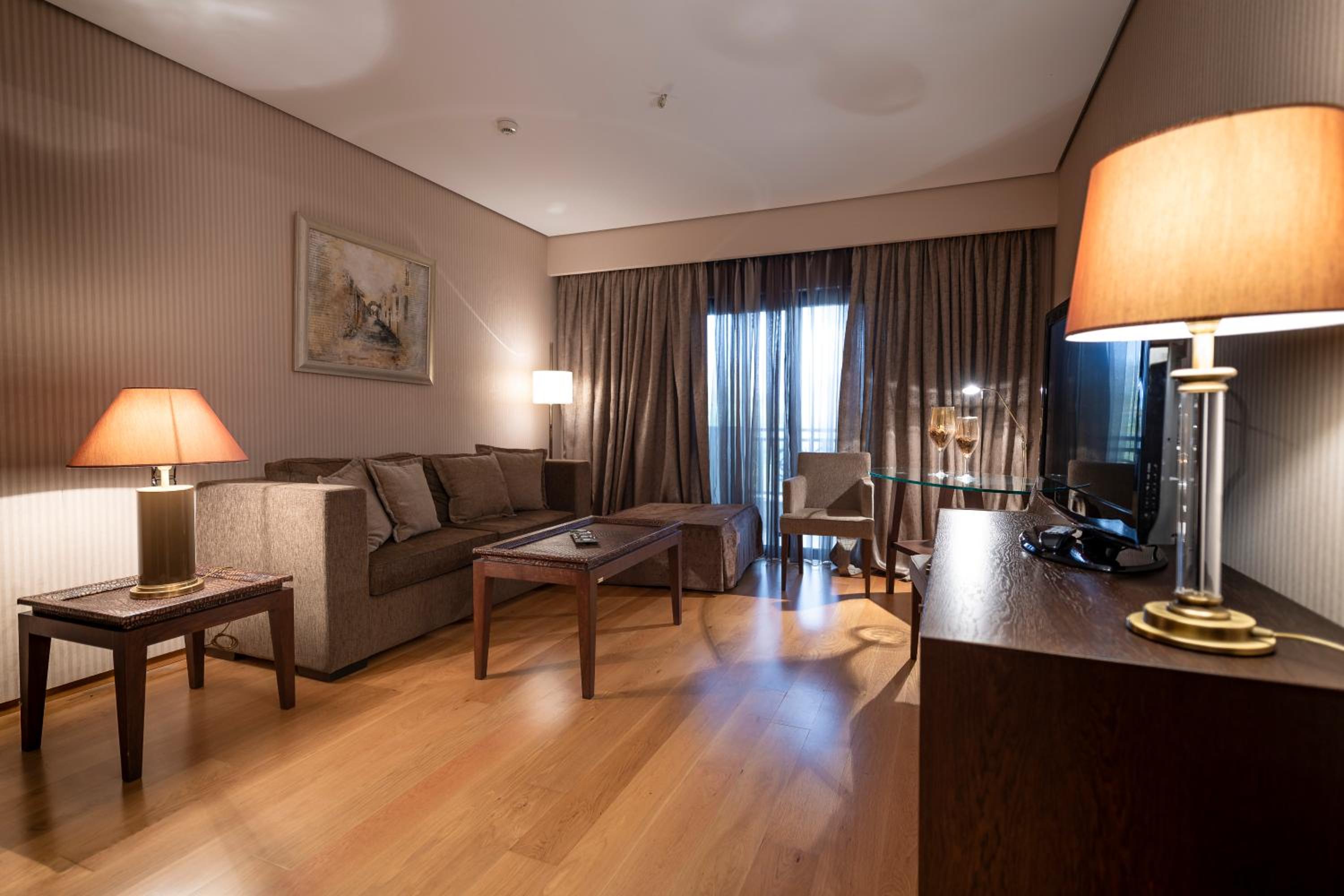 Grand Suite - Photo 3