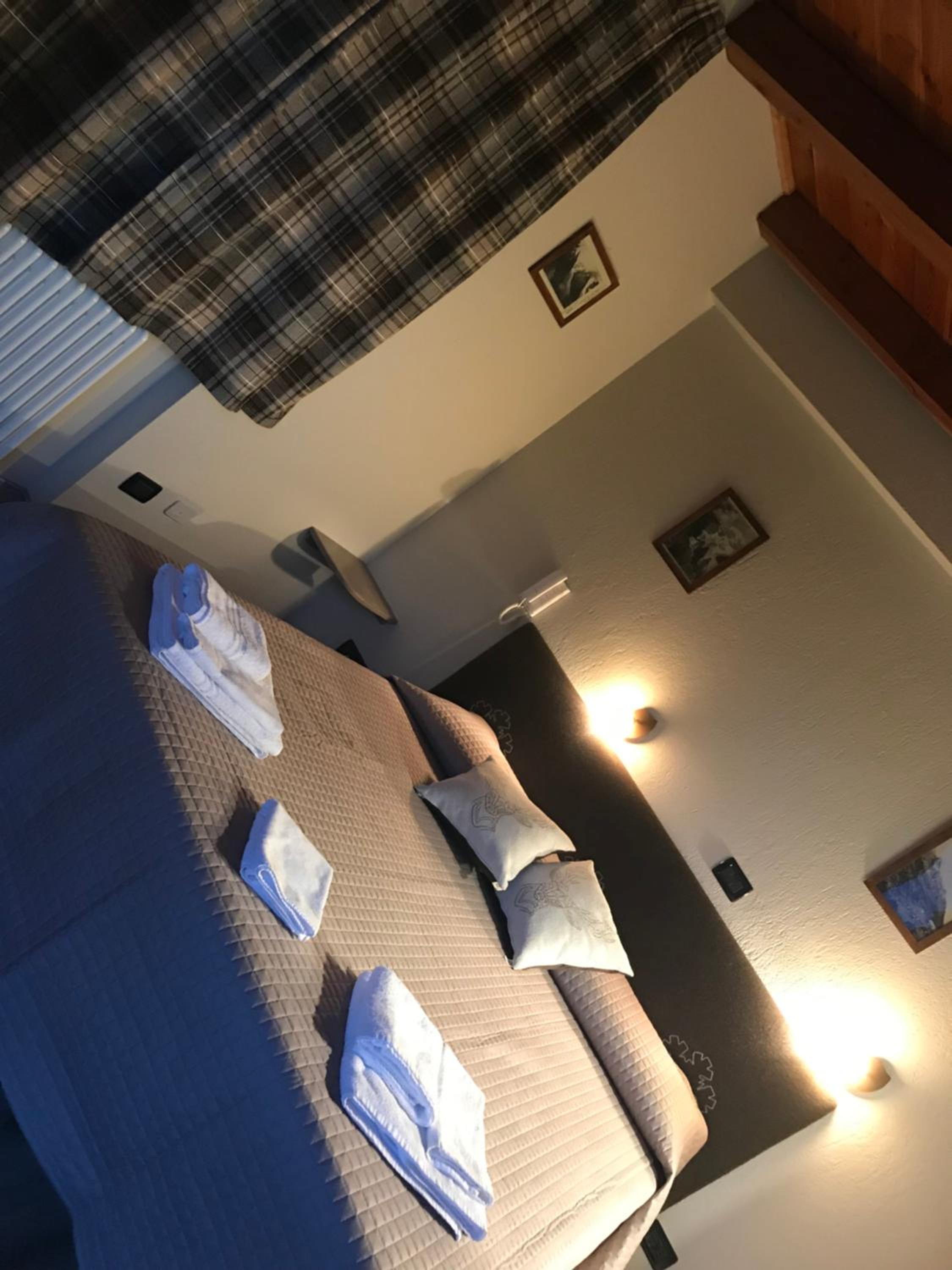 Double Room - Photo 9