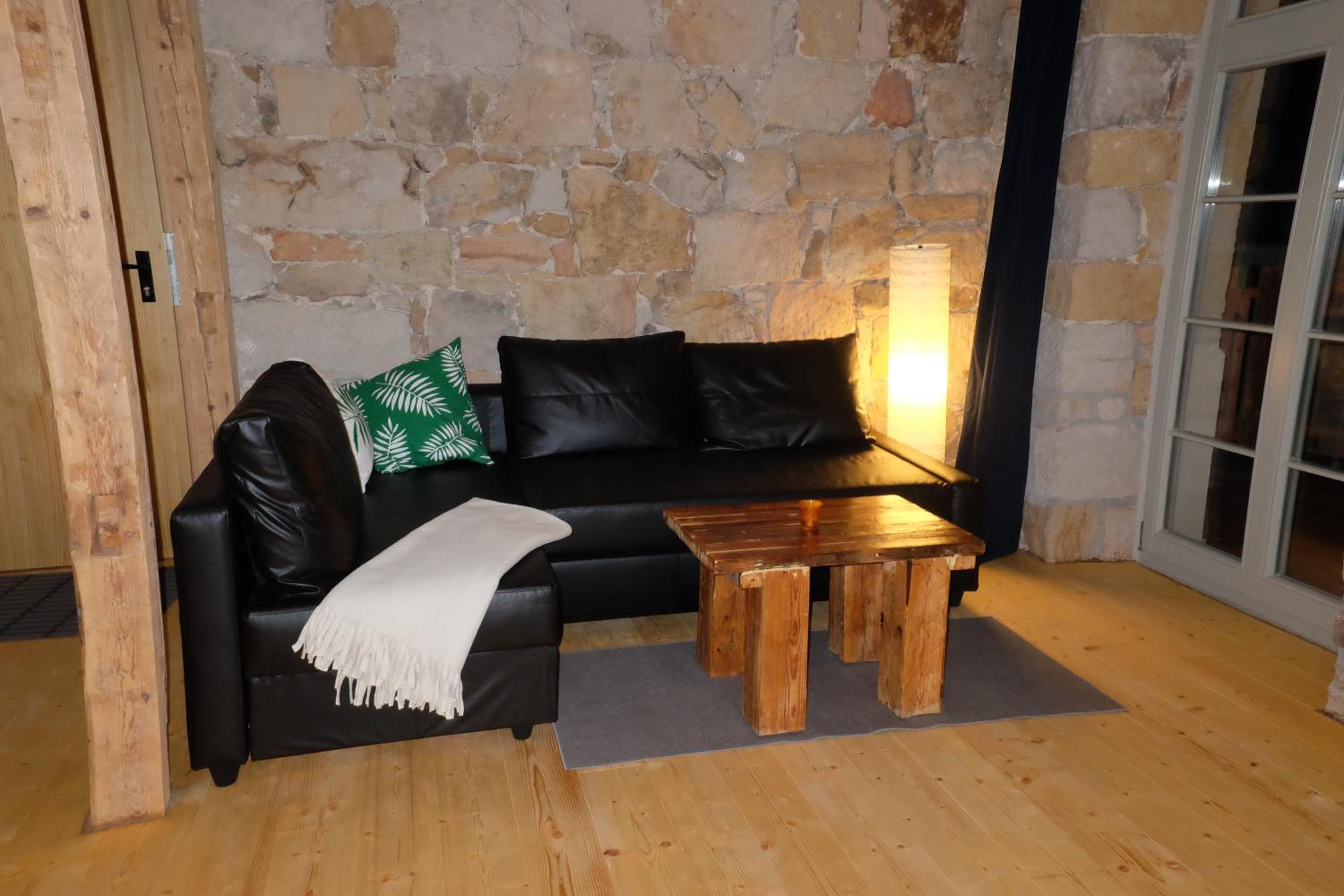 Apartment with Balcony photo 3
