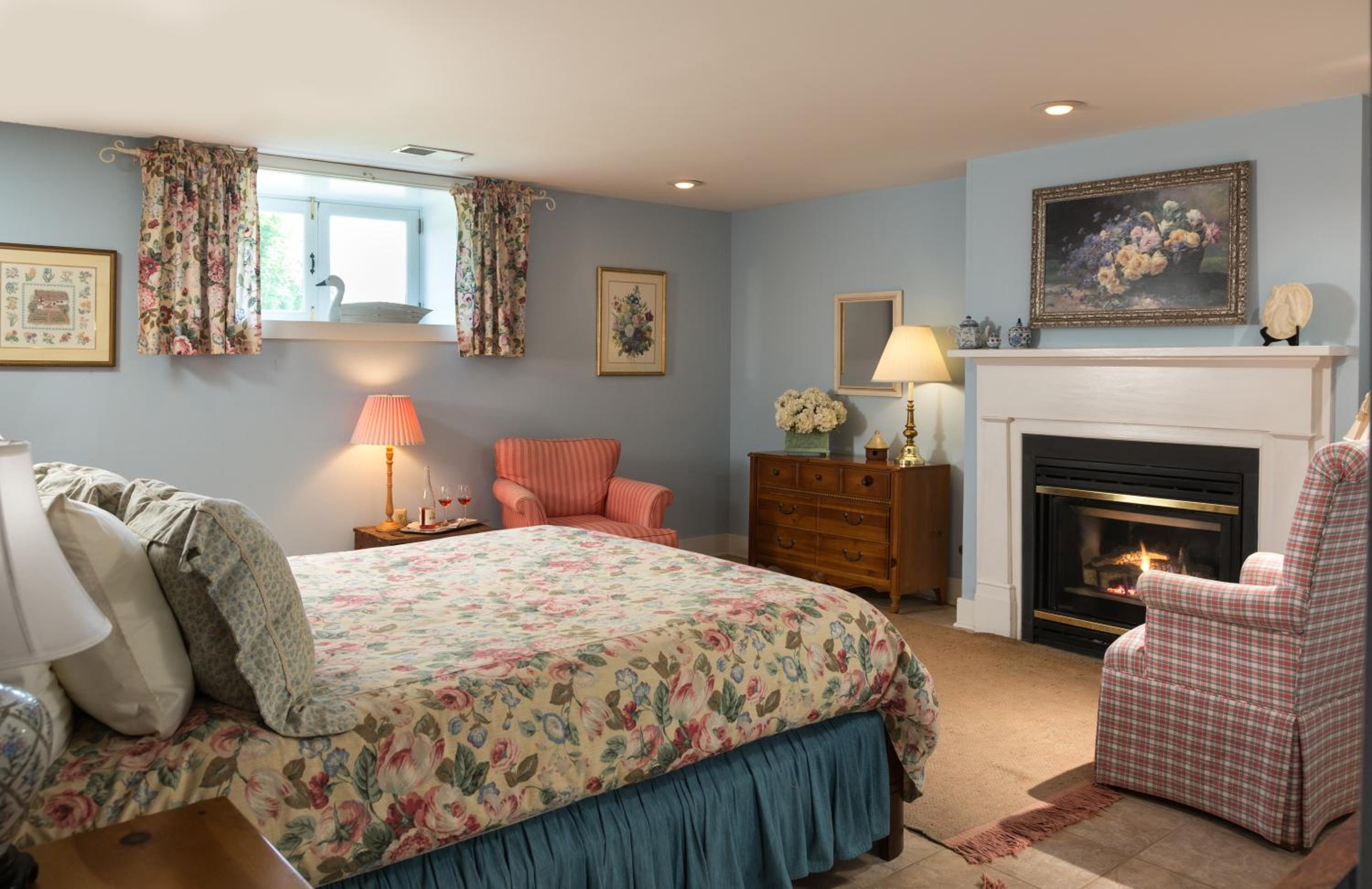 Queen Suite With Spa Bath