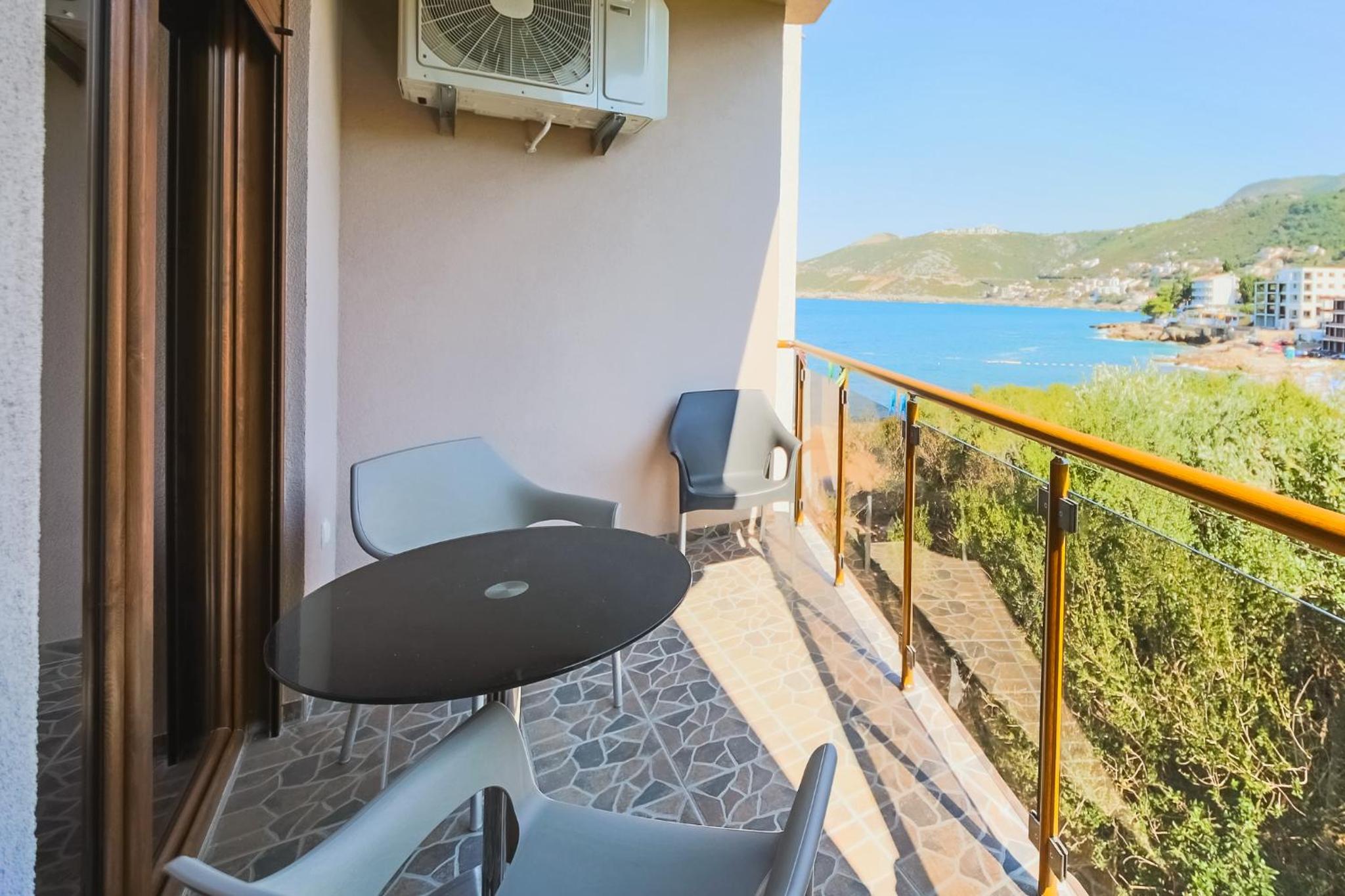 Apartment with Sea View