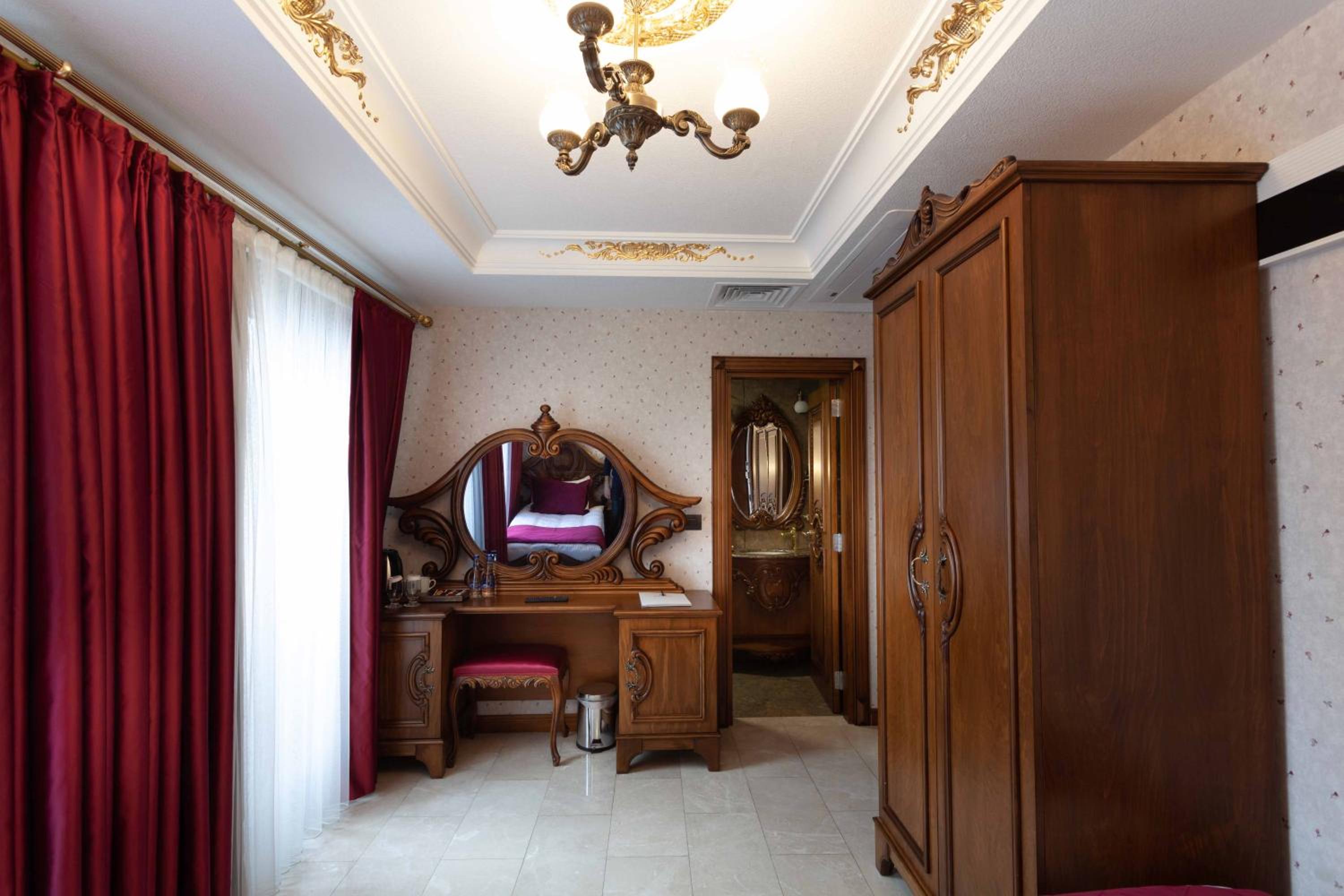 Standard Double or Twin Room photo 2