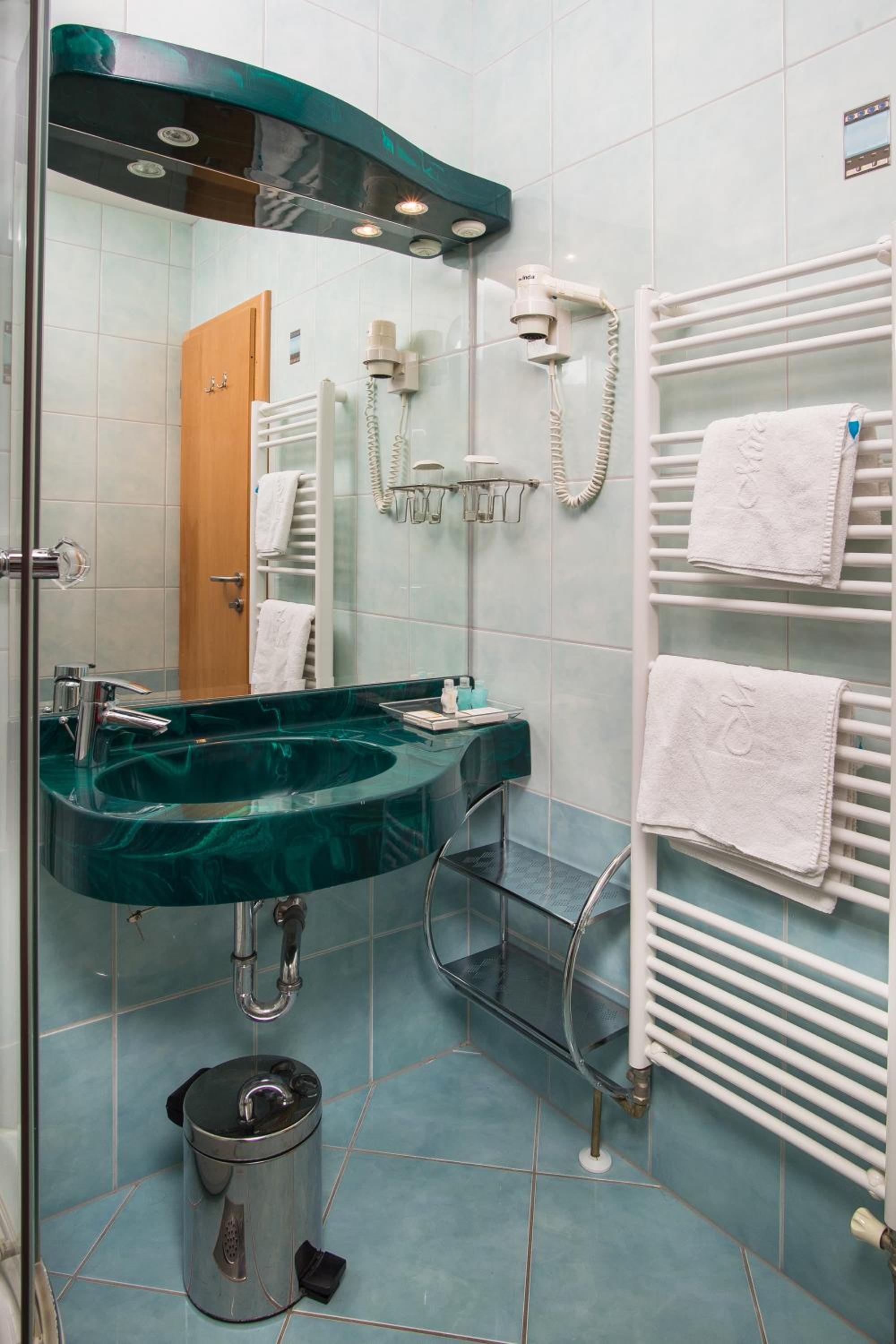 Standard Single Room with Balcony photo 3